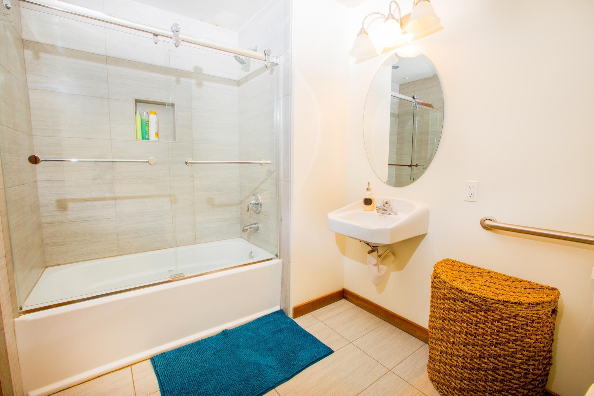 Queen Room with Shared Bathroom