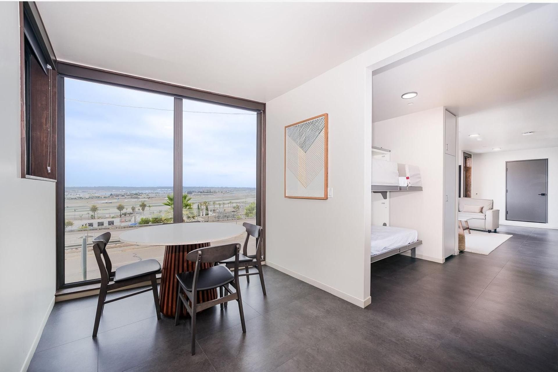 City24 Condo Hotel Little Italy Mission Hills Ocean 4 Quad 2