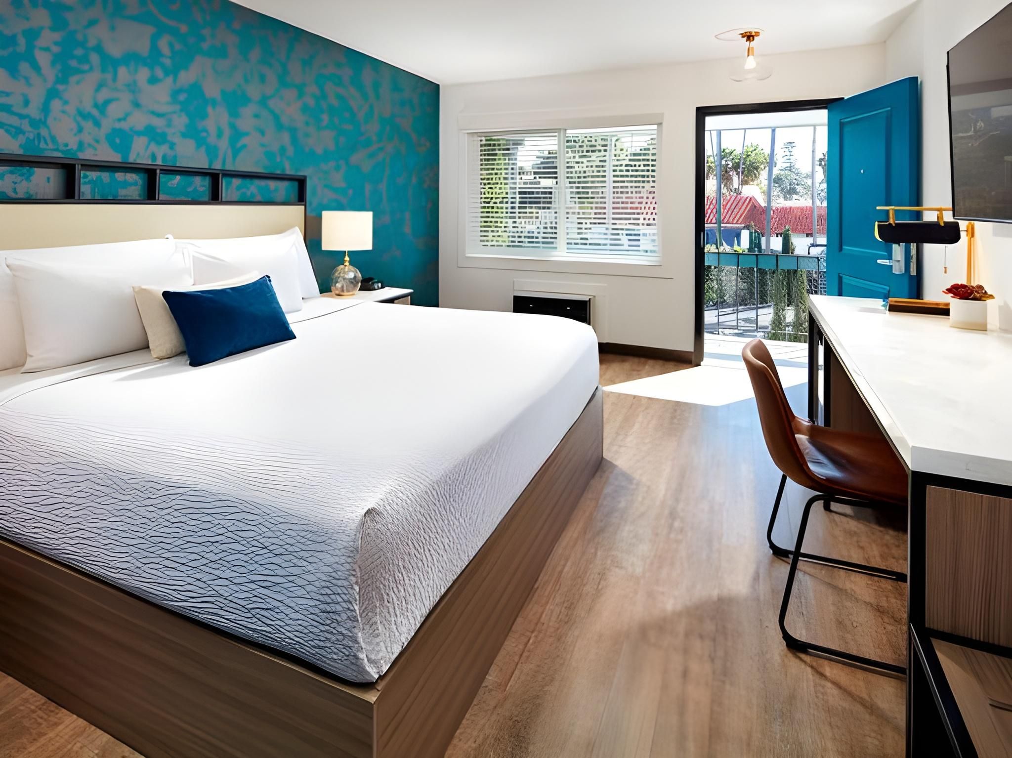 Newly Remodeled Standard King