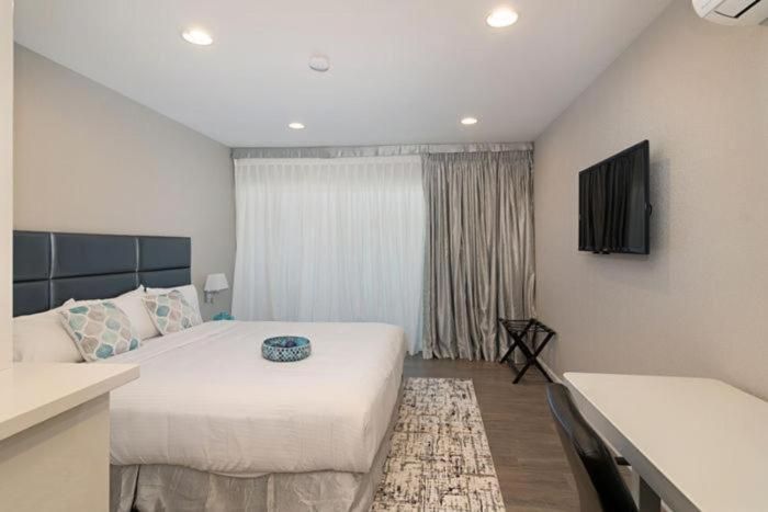 Sands Of La Jolla Family Room - Disability Access 2