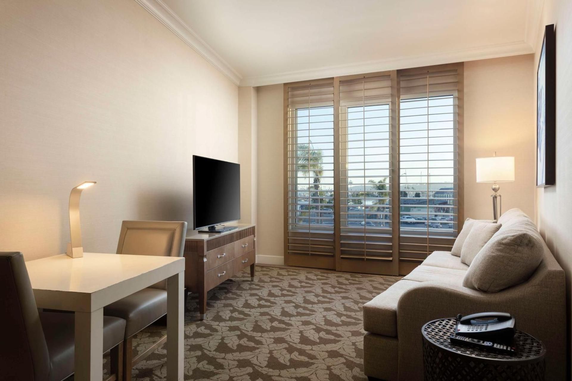 Two-Room Premier Queen Suite with Two Queen Beds