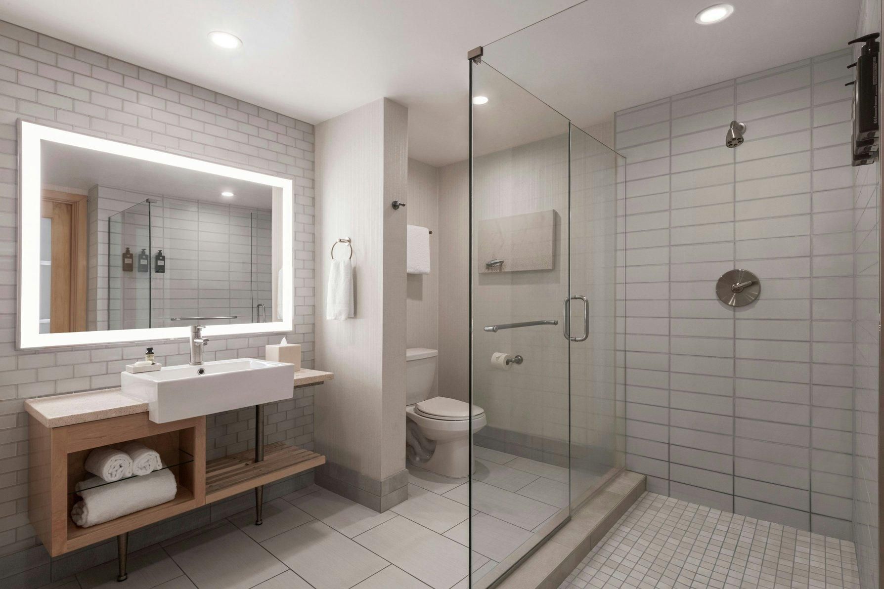 Pier South Resort, Autograph Collection Suite, 1 King, Sofa bed, Balcony 2