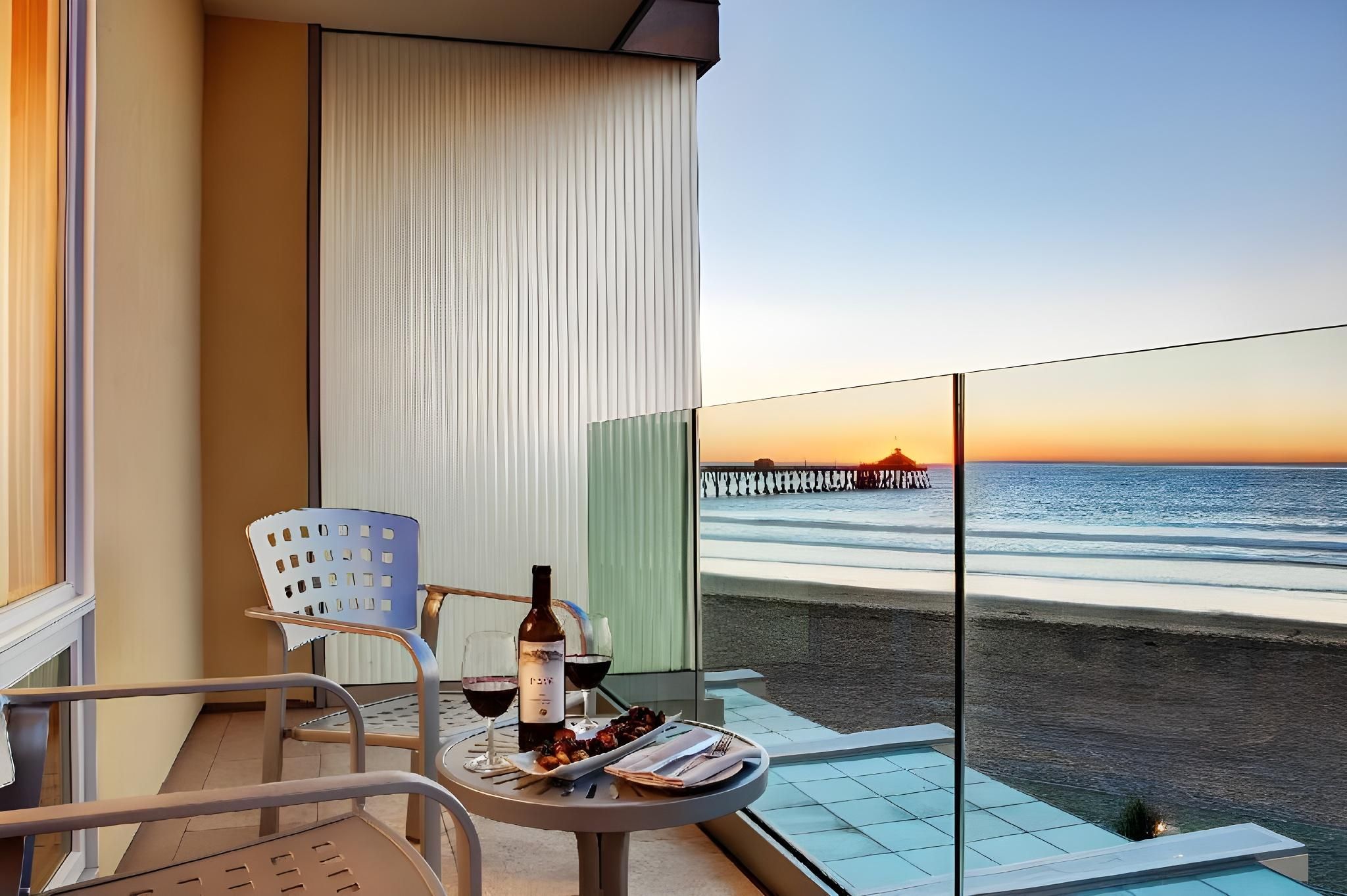 Suite, 2 Double, Sofa Bed, Oceanfront, Balcony
