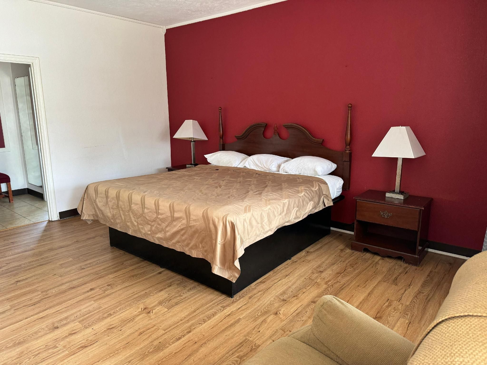 King Bed Non-Smoking