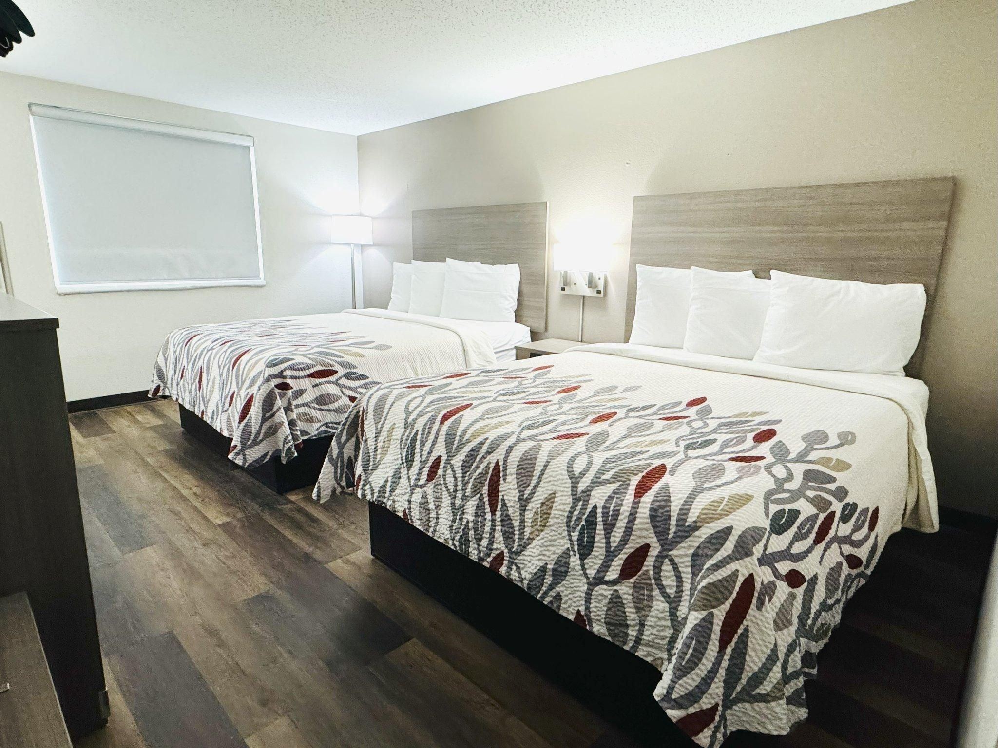 Deluxe 2 Queen Beds Non-Smoking