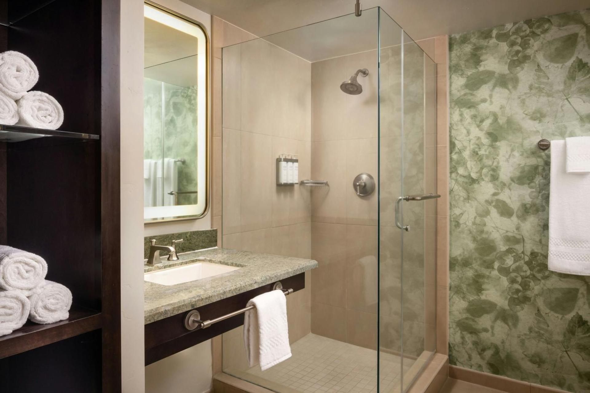 King Room with Sofa Bed, Balcony and Tub - Mobility and Hearing Accessible