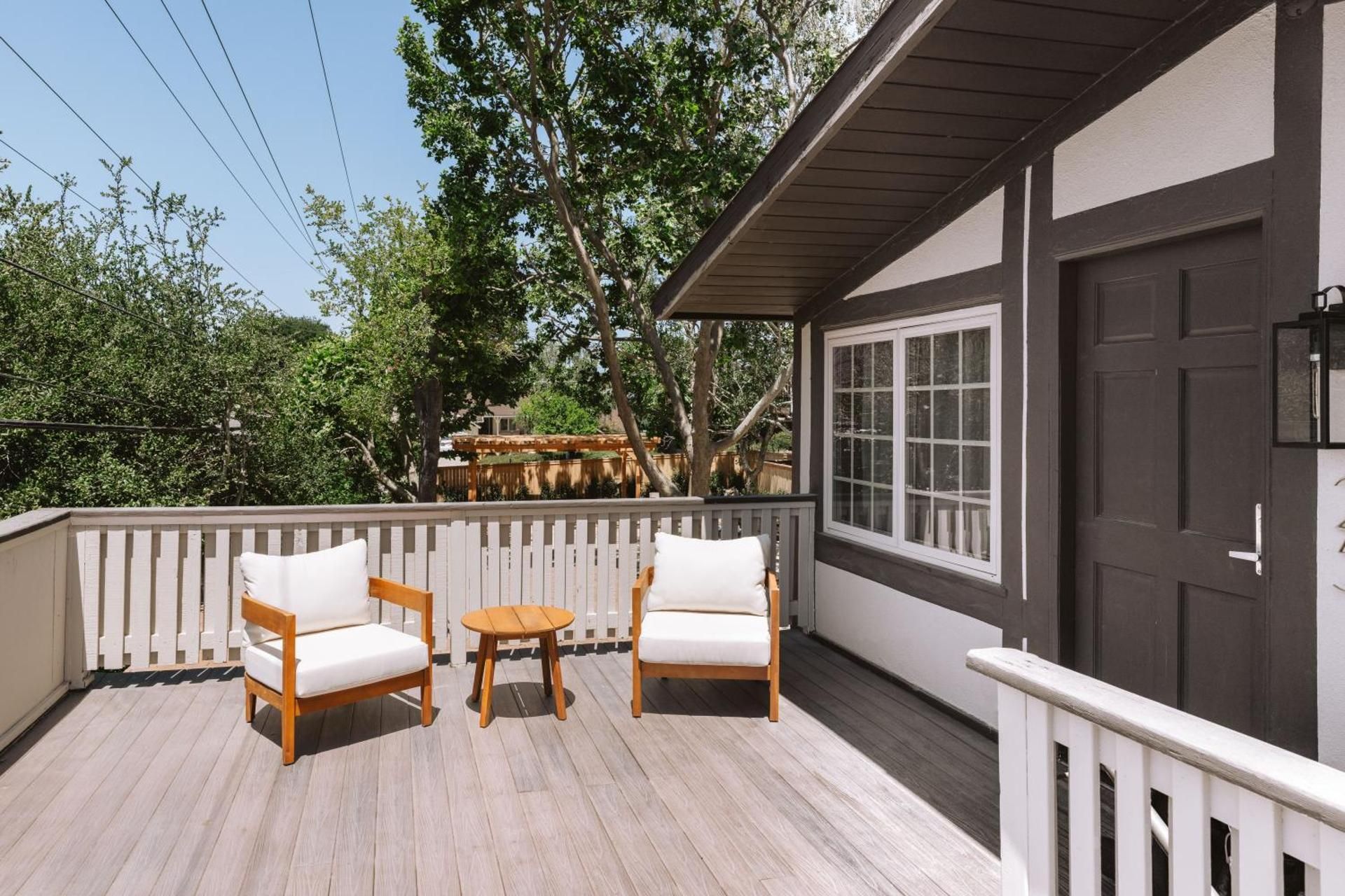 The Marlo Solstice King Suite