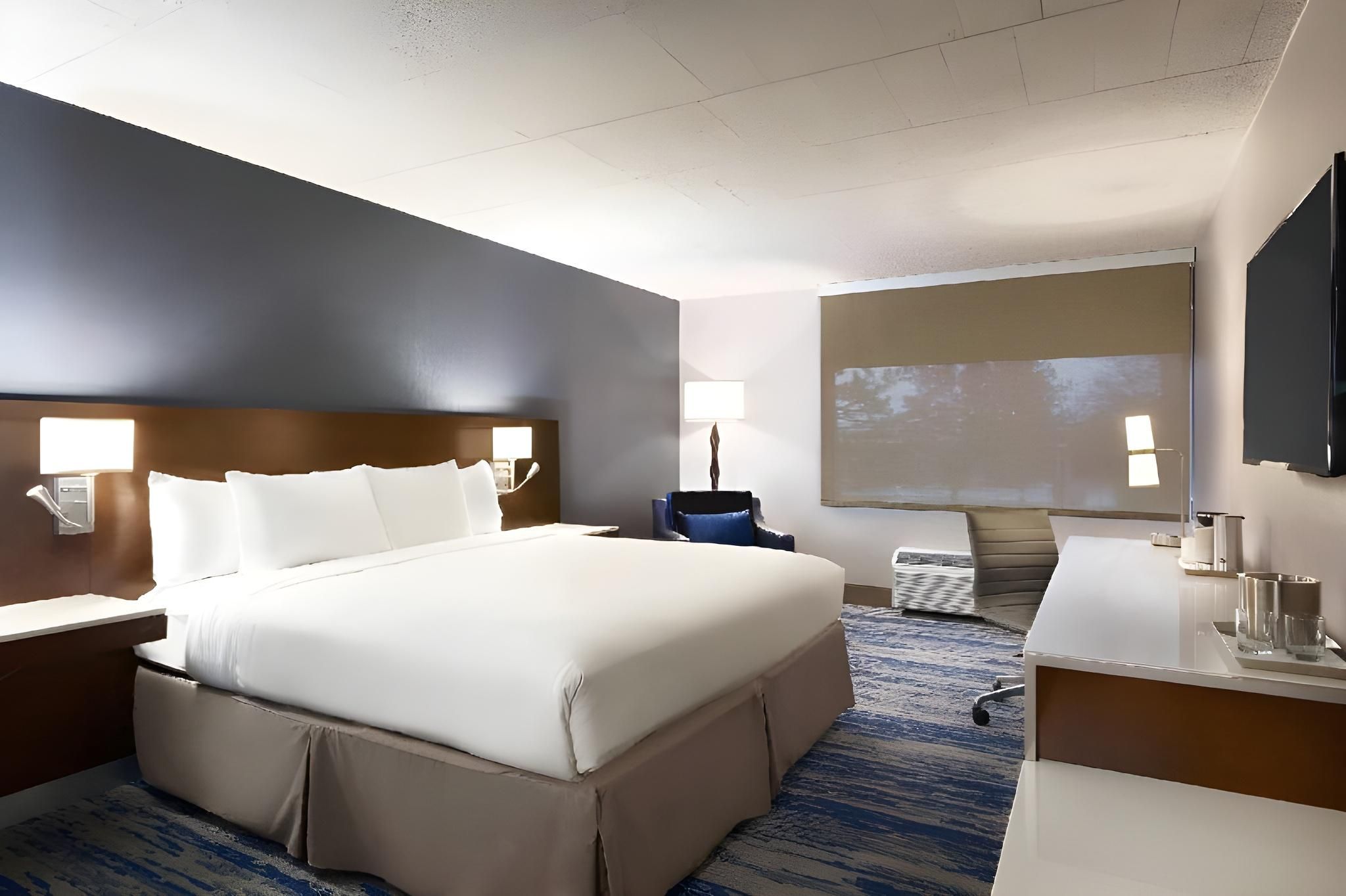 Concierge lounge access, Guest room, 1 King