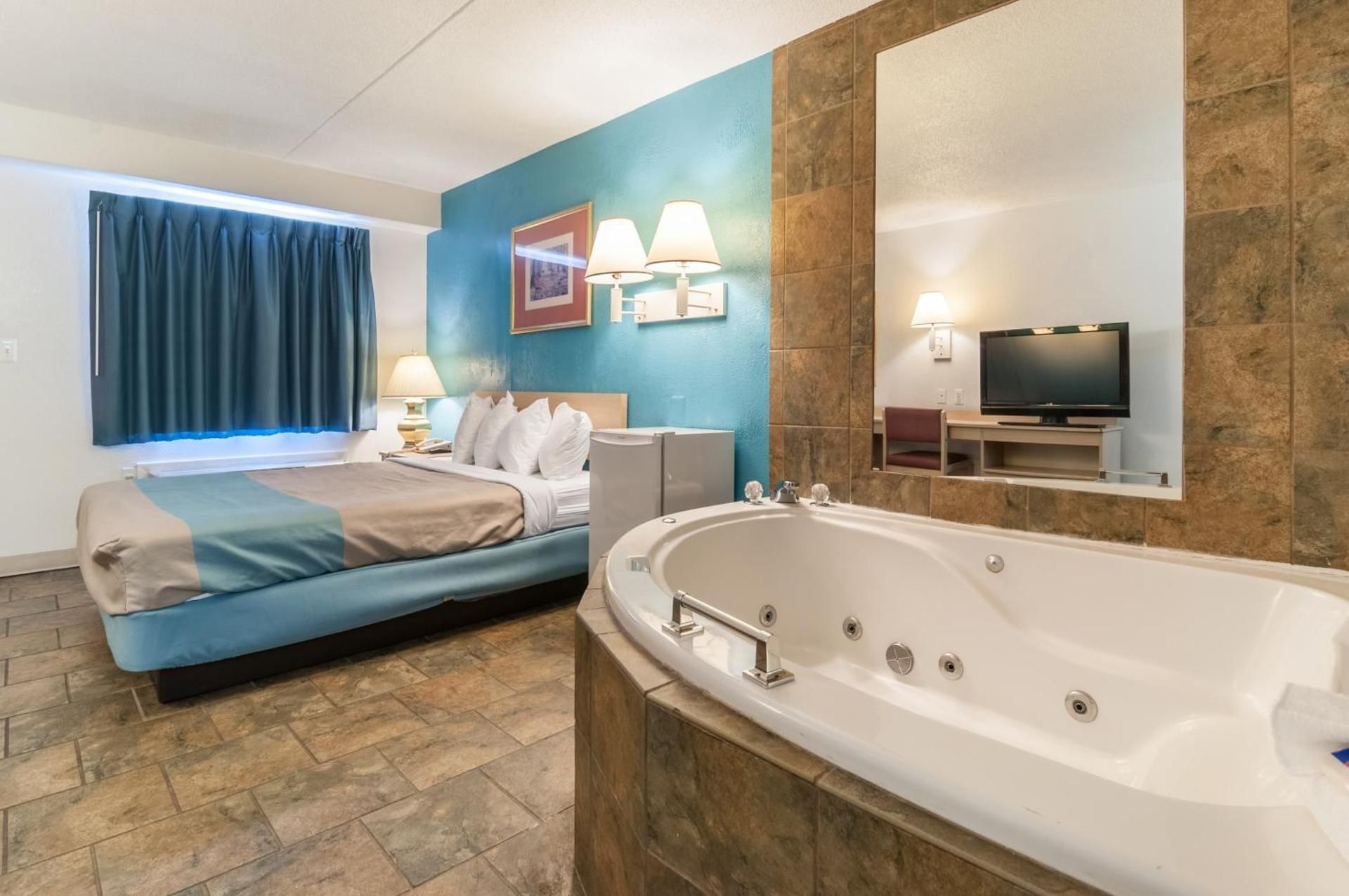 King Room with Spa Bath - Non-Smoking