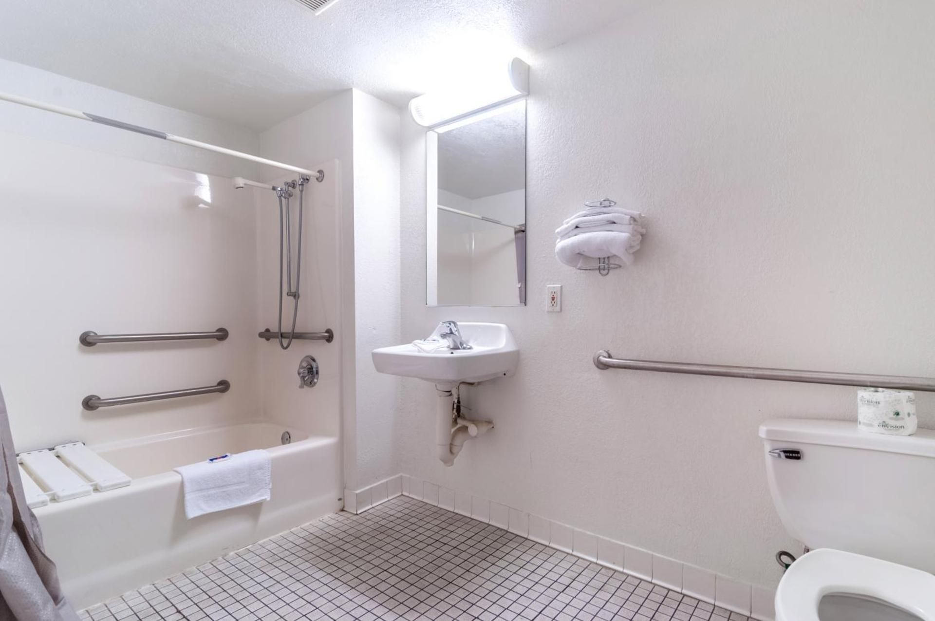 Quadruple Room - Disability Access - Roll in Shower