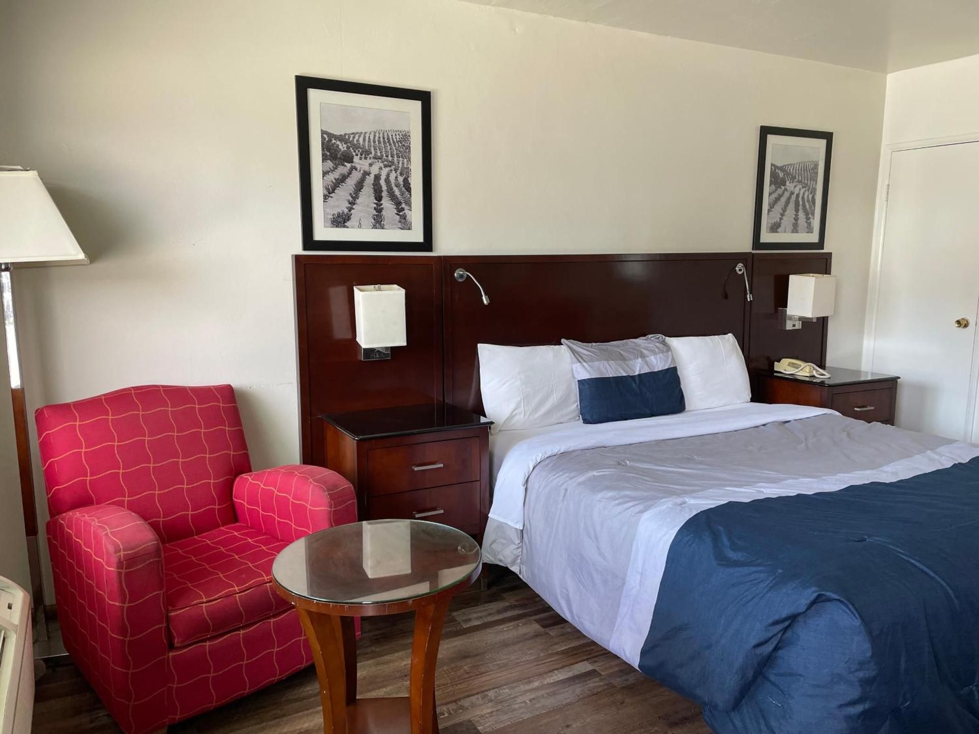 Queen Room - Disability Access