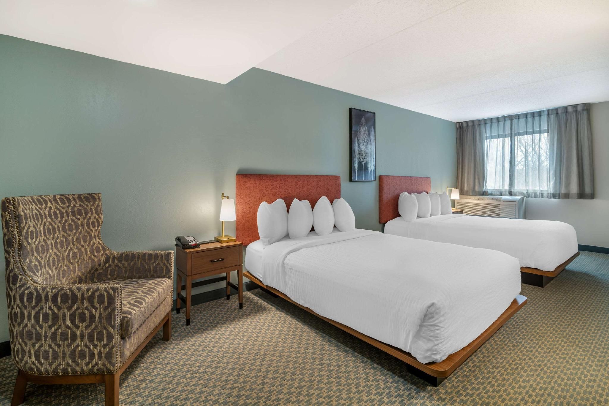 2 Queen Beds, Suite, Nonsmoking, Accessible, Upgrade