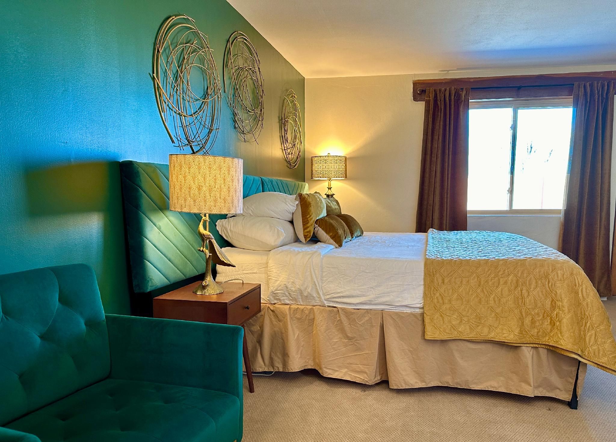 Desert Flower Boutique Hotel King - Non-Smoking 3