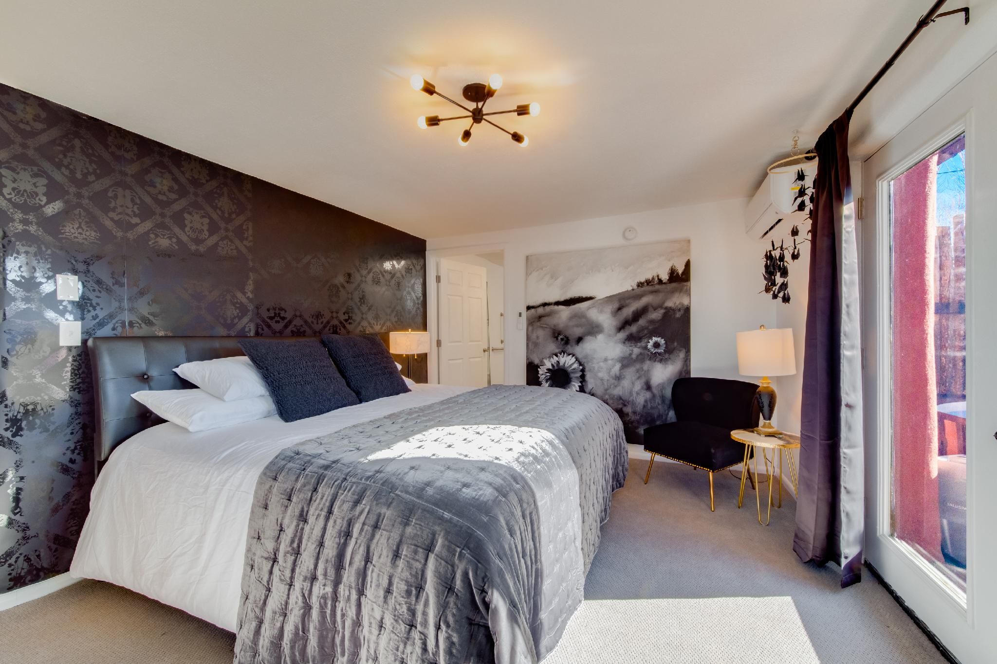 King Accessible Room