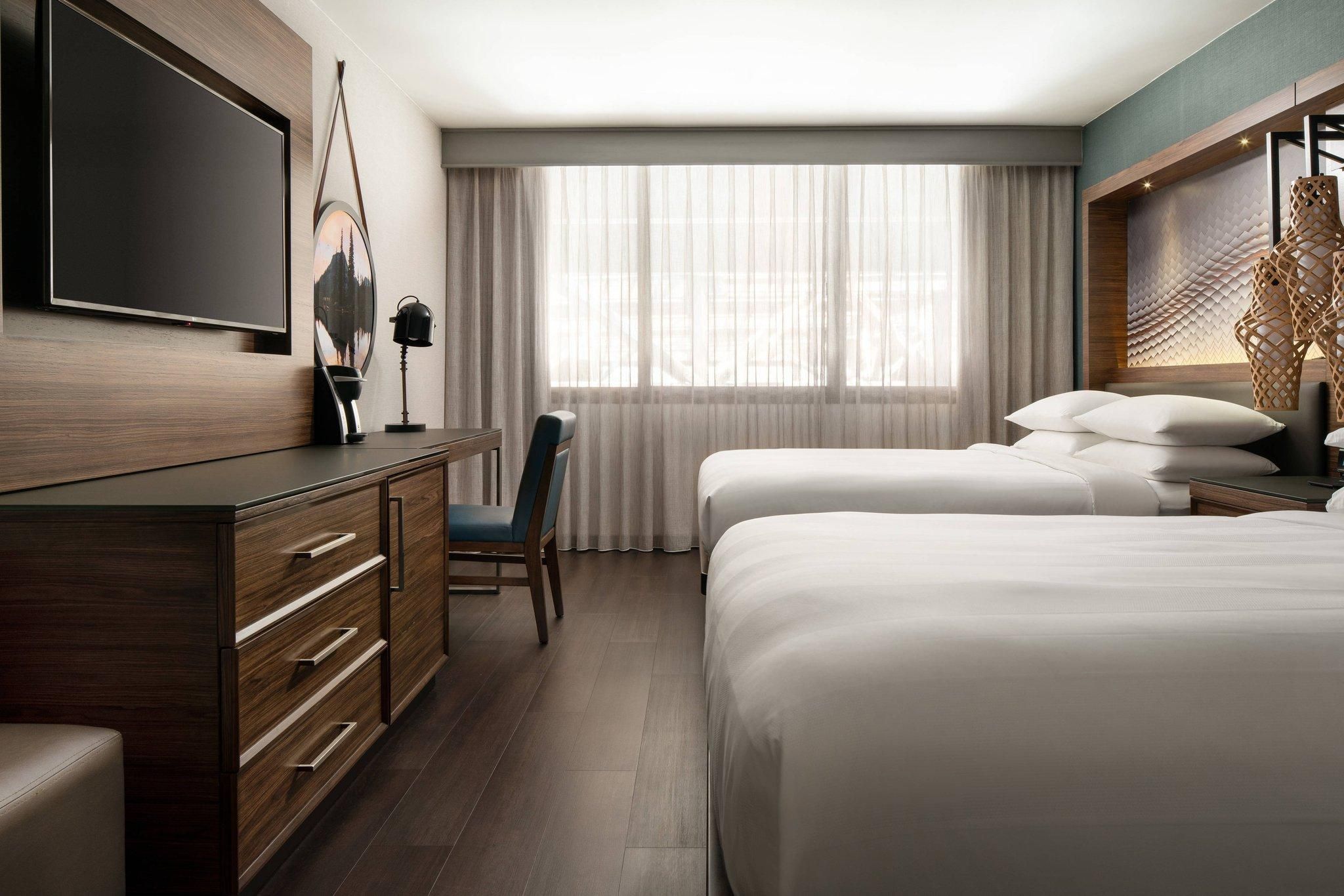 Concierge lounge access, Guest room, 2 Queen