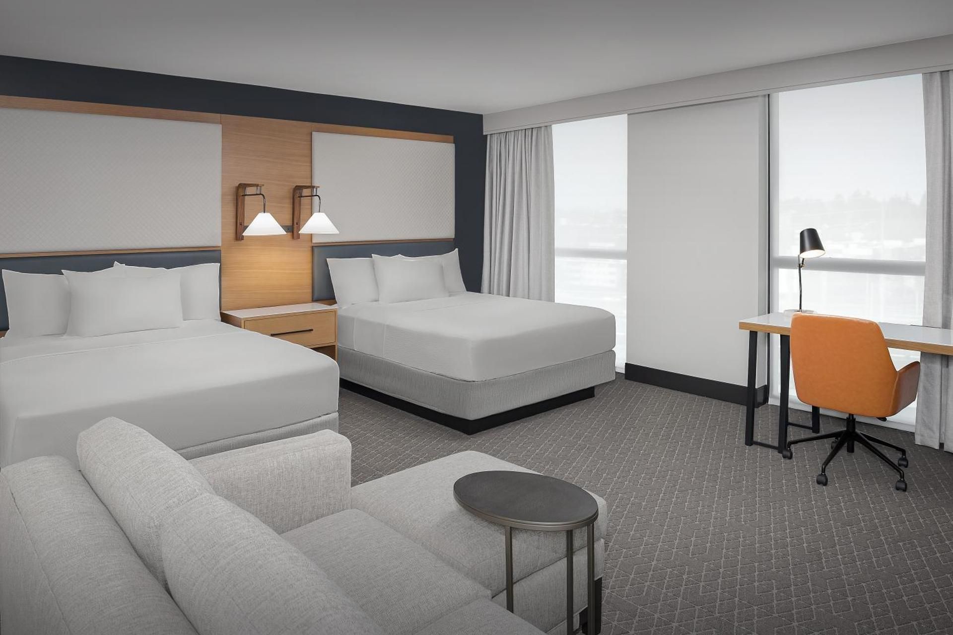 Studio Queen Room with Sofa Bed - Mobility Accessible w/Tub