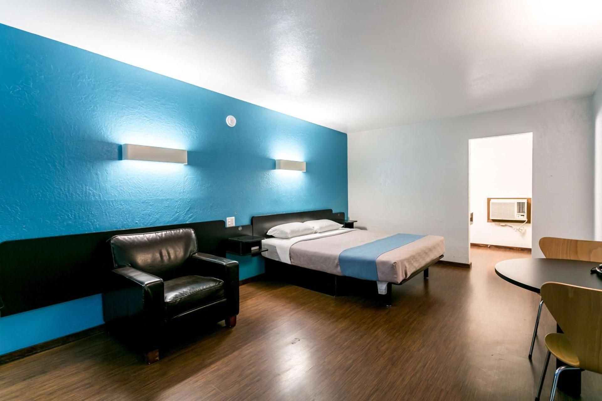 Deluxe Double Room - Non-Smoking