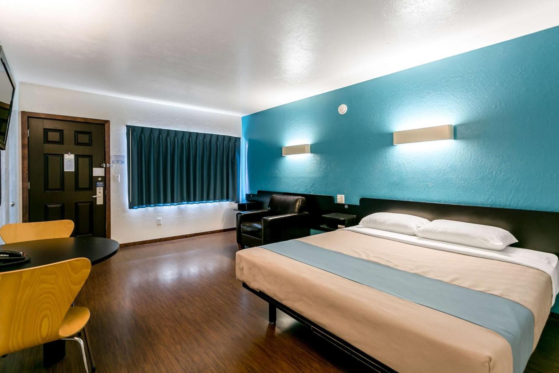 Deluxe Double Room - Non-Smoking