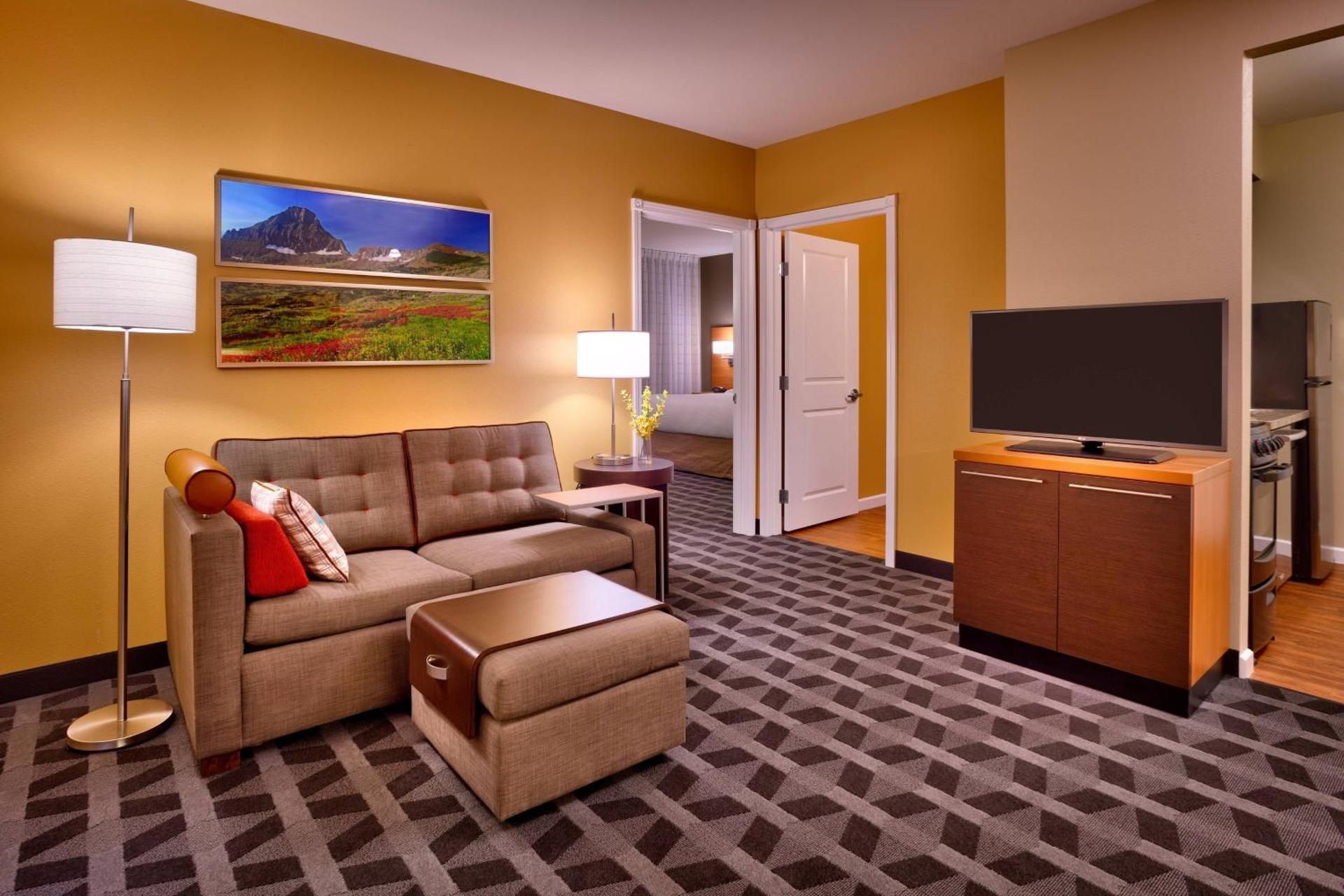 TownePlace Suites by Marriott Missoula 1 Bedroom Suite, 1 King, Sofa bed 2