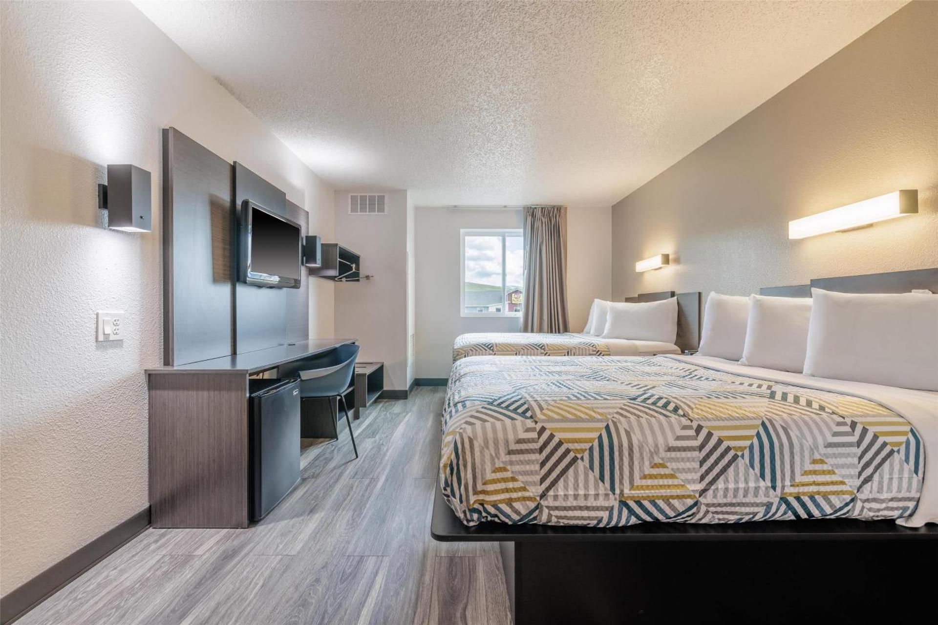 Queen Room with Two Queen Beds - Non-Smoking