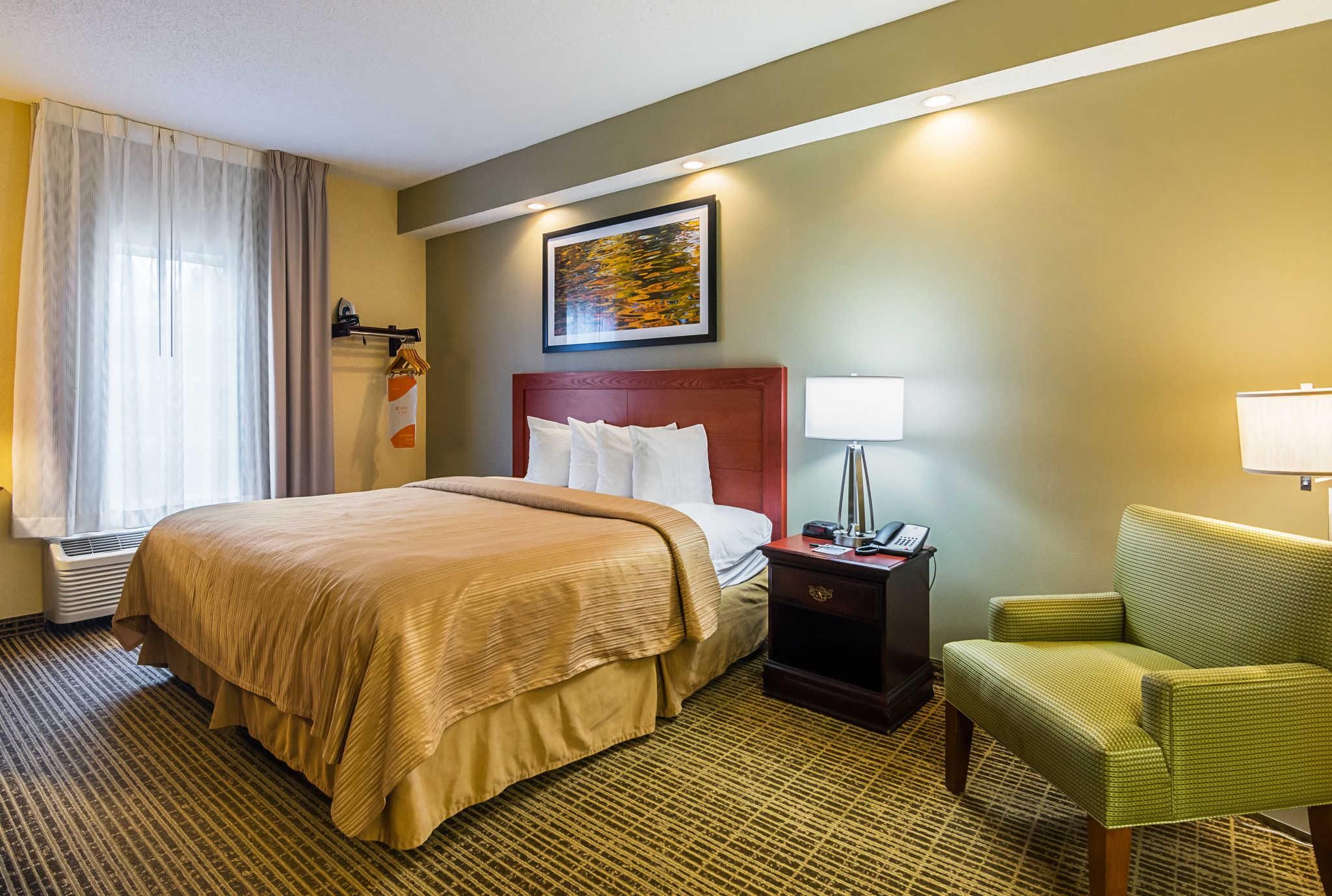 King Room - Non-Smoking