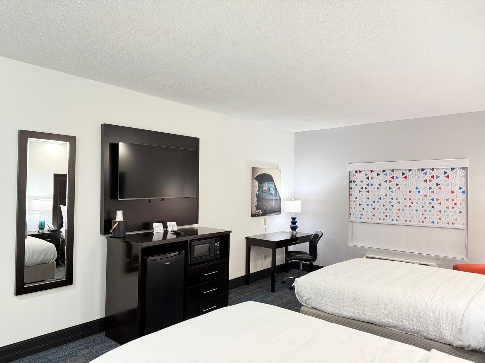 Best Western of Crestview Room with Two Double Beds and Roll-In Shower - Disability Access/Non-Smoking 2