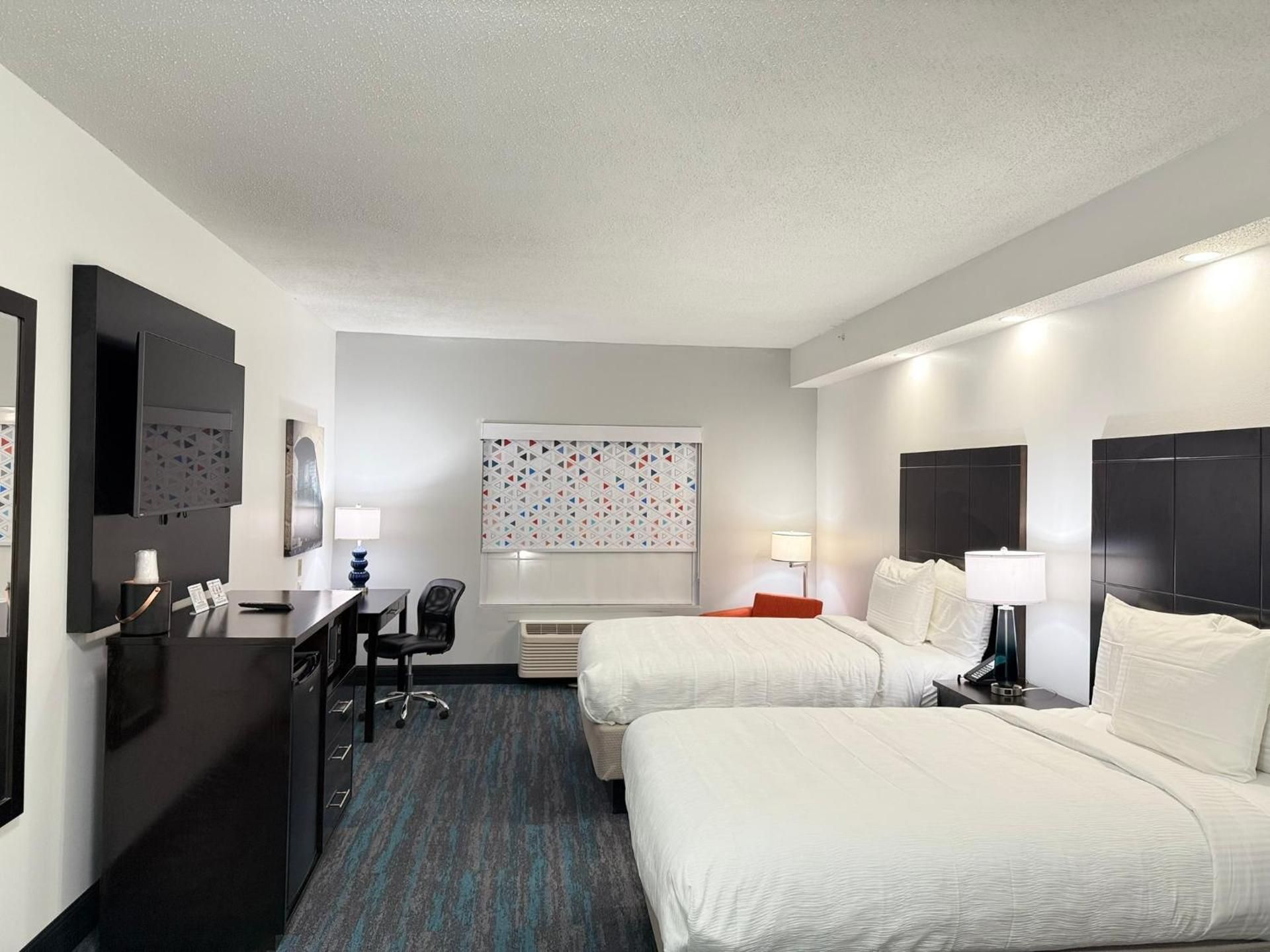 Best Western of Crestview Room with Two Double Beds and Roll-In Shower - Disability Access/Non-Smoking