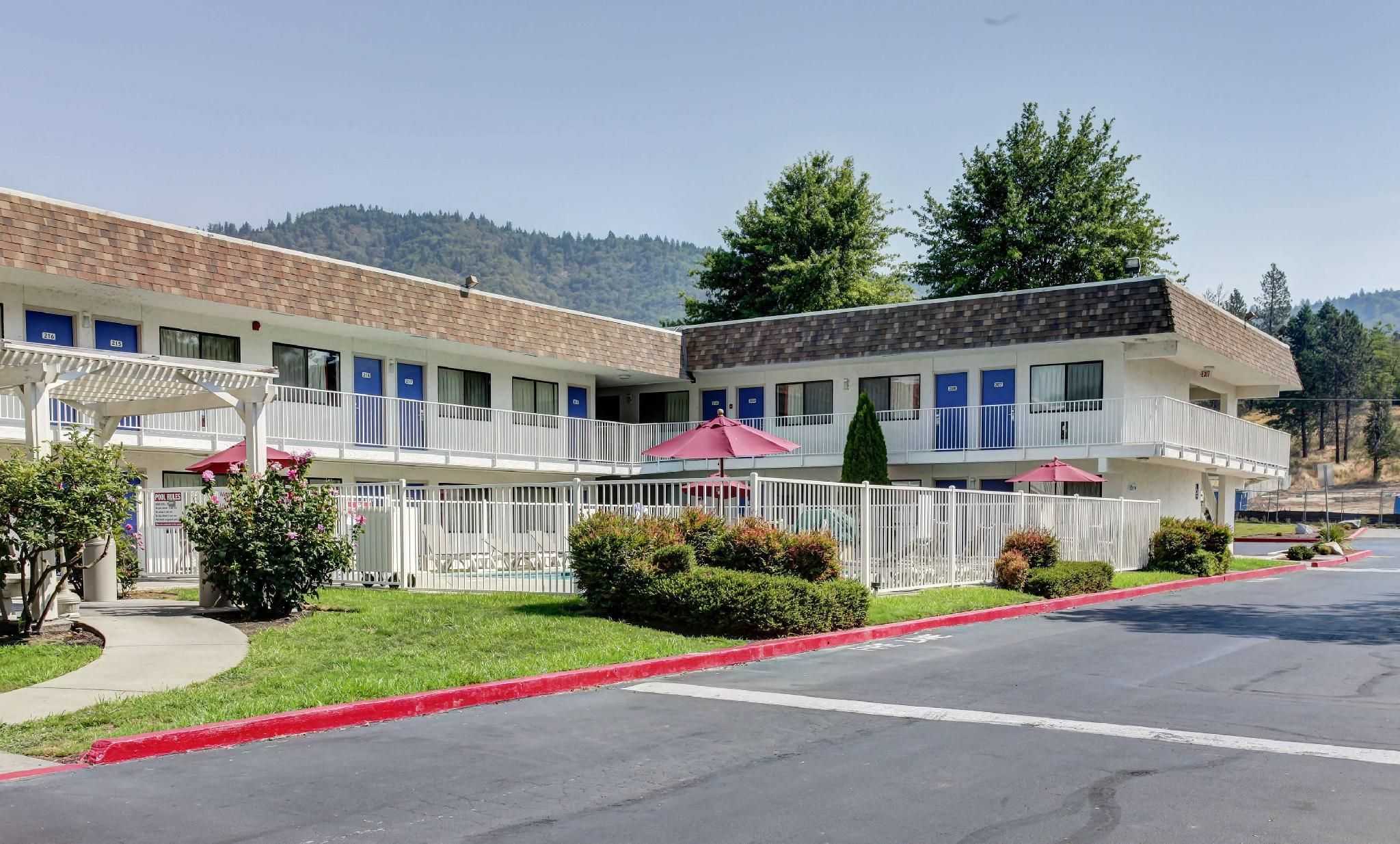 Motel 6 Grants Pass, OR