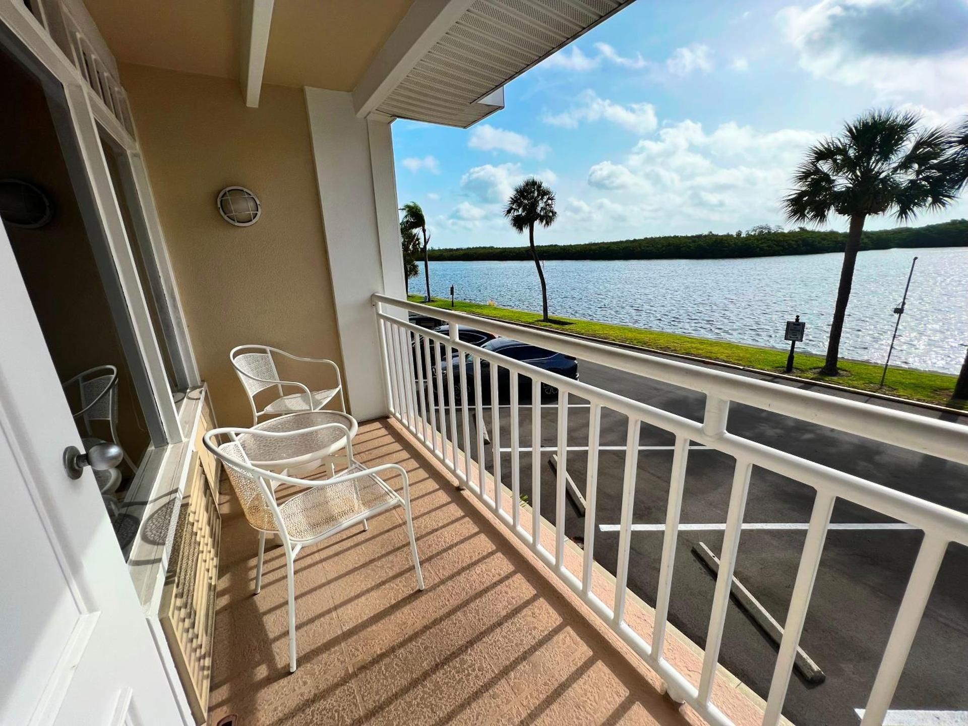 Studio with Balcony