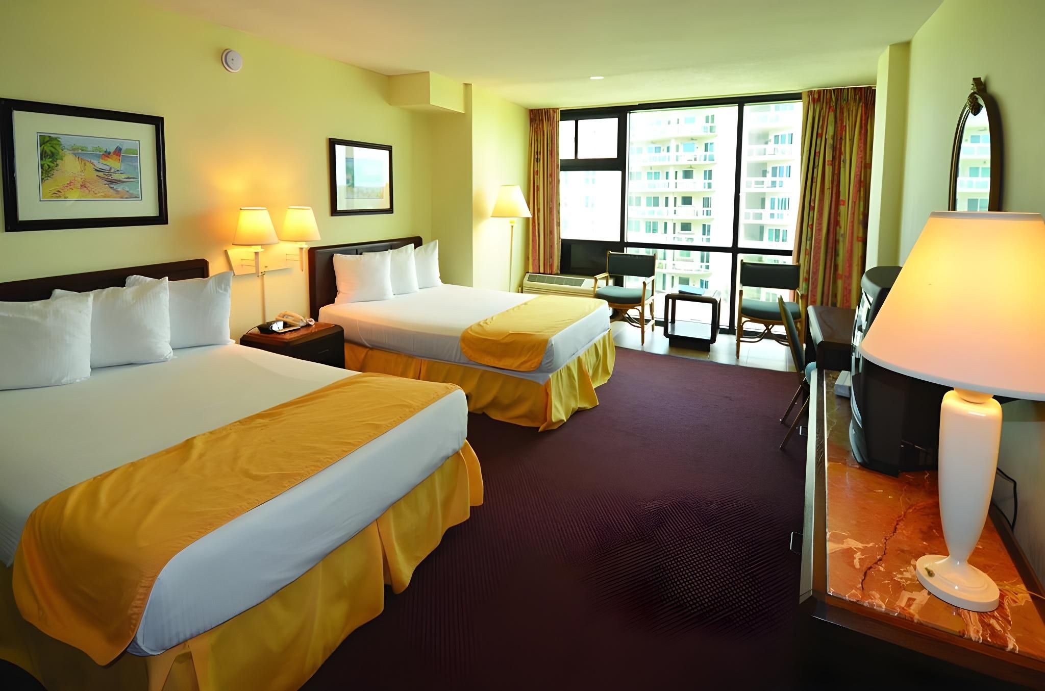 2 Double Beds, Deluxe Efficiency, Non-Smoking