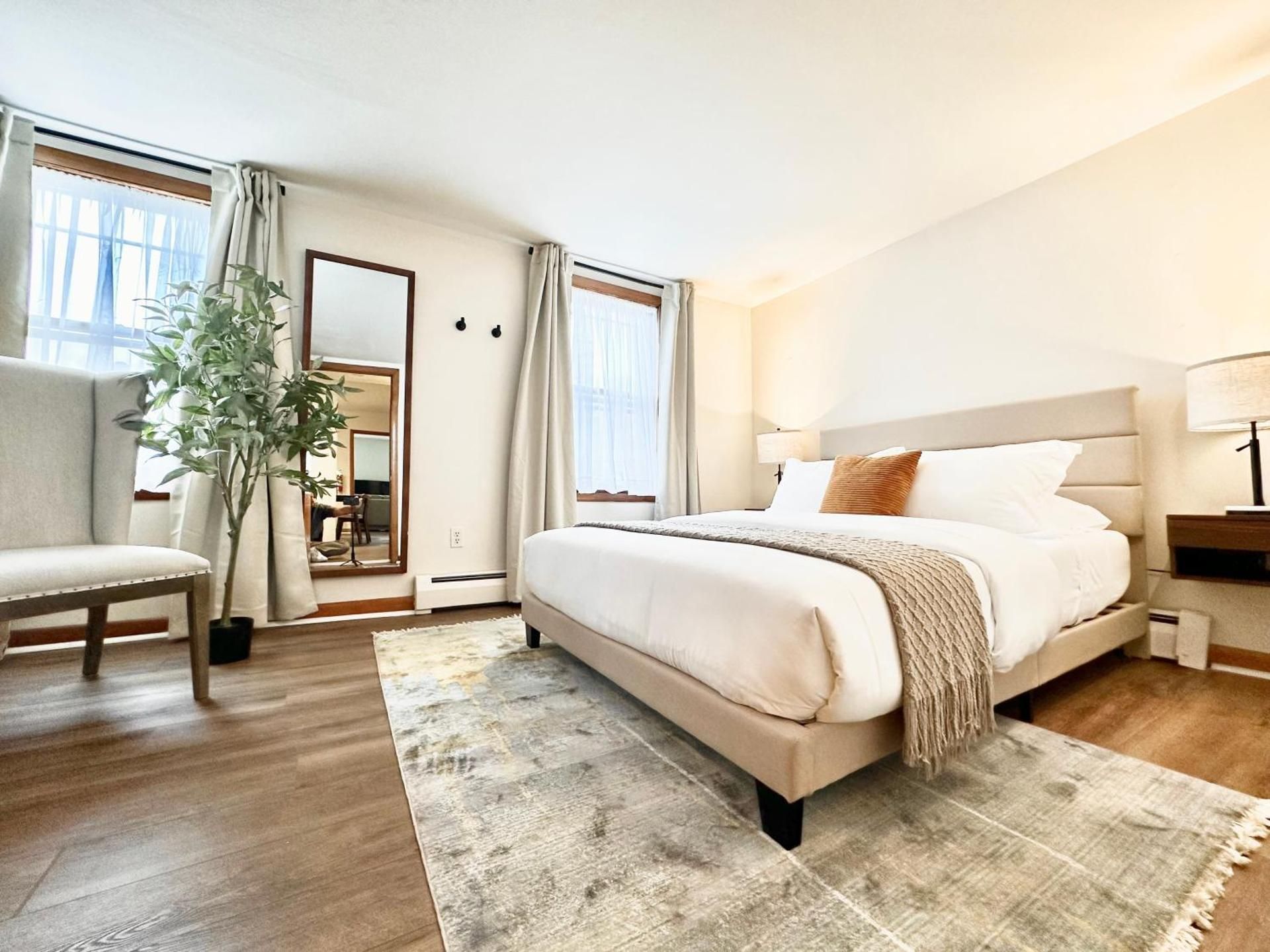 One-Bedroom Apartment