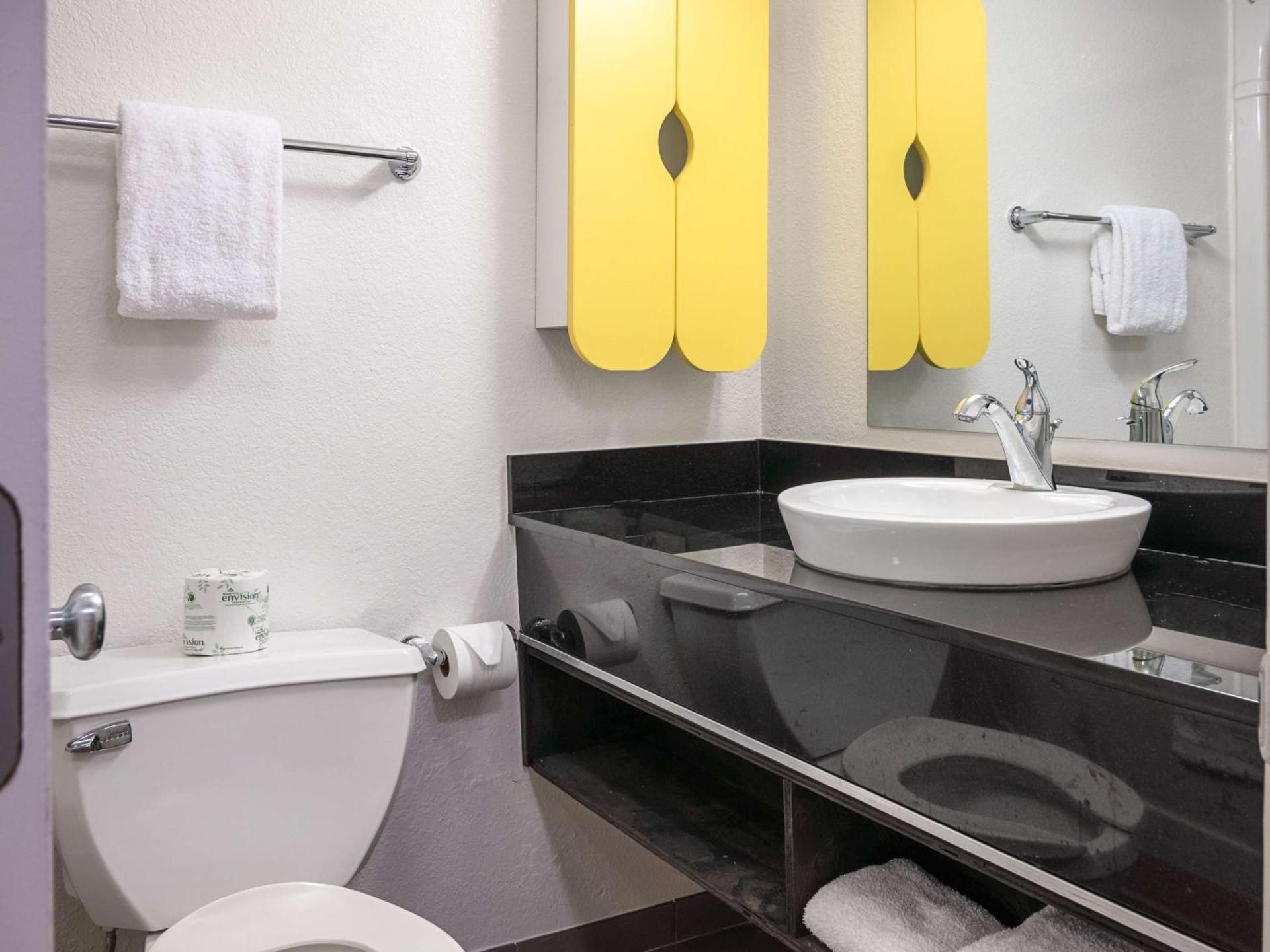 Studio 6  Miamisburg, OH - Dayton Queen Room - Non-Smoking 2