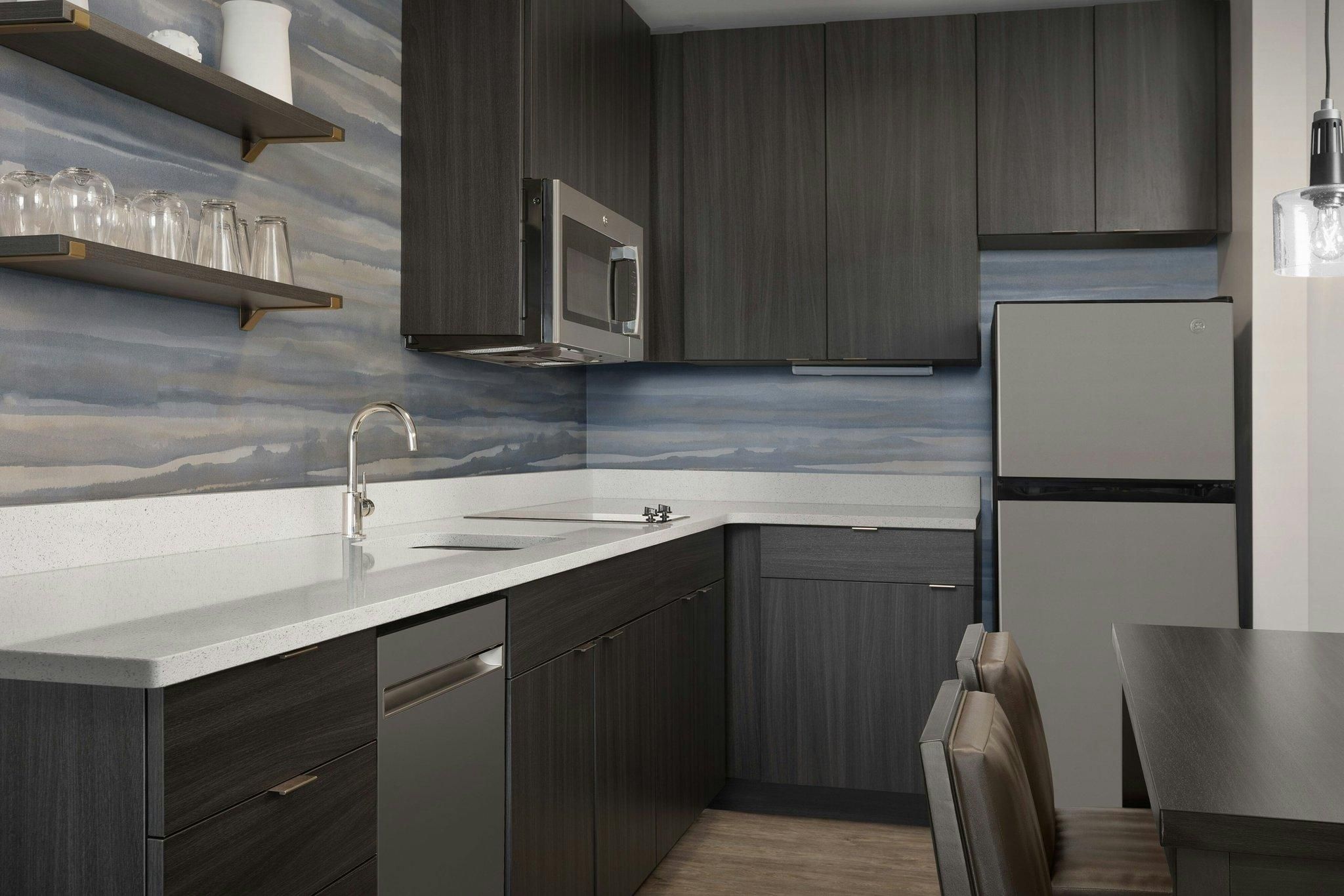 1 Bedroom Suite, 2 Queen, Sofa bed