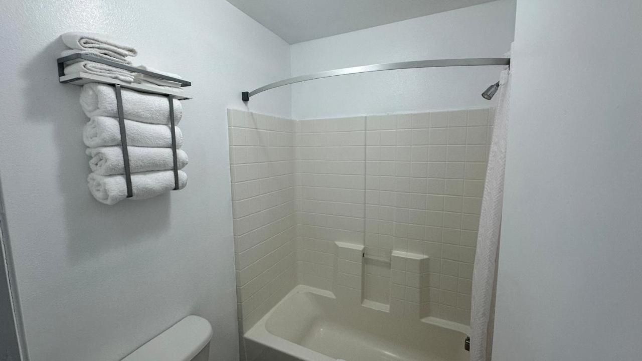 2 Queen Beds, Premium Suite, Non-Smoking