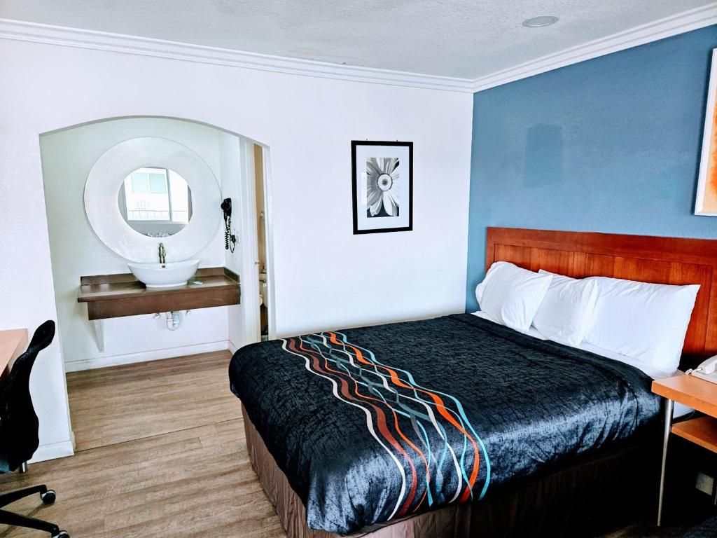 King Bed Non-Smoking