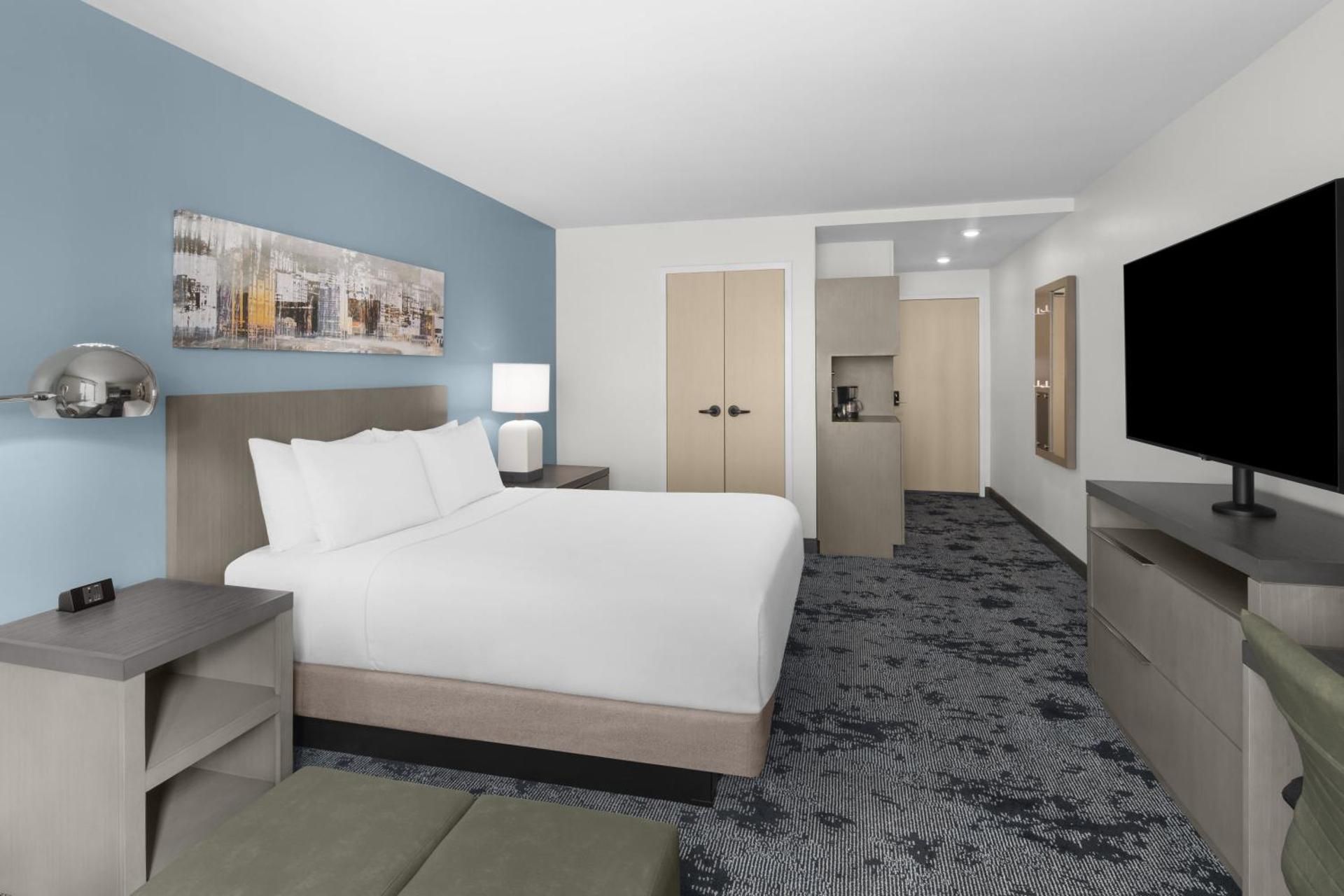 Den Guestroom 1 Queen Bed