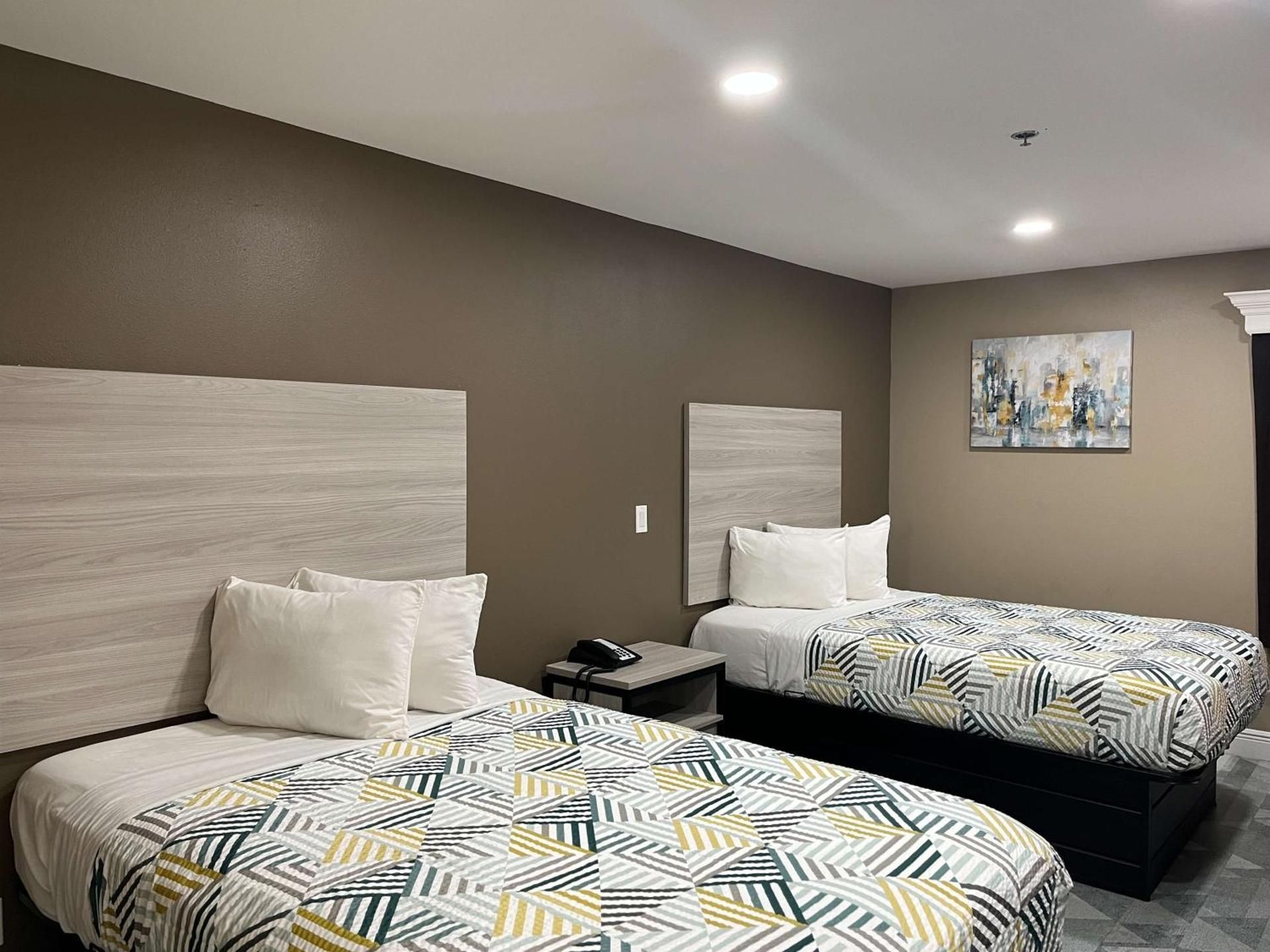 Quadruple Room - Non-Smoking
