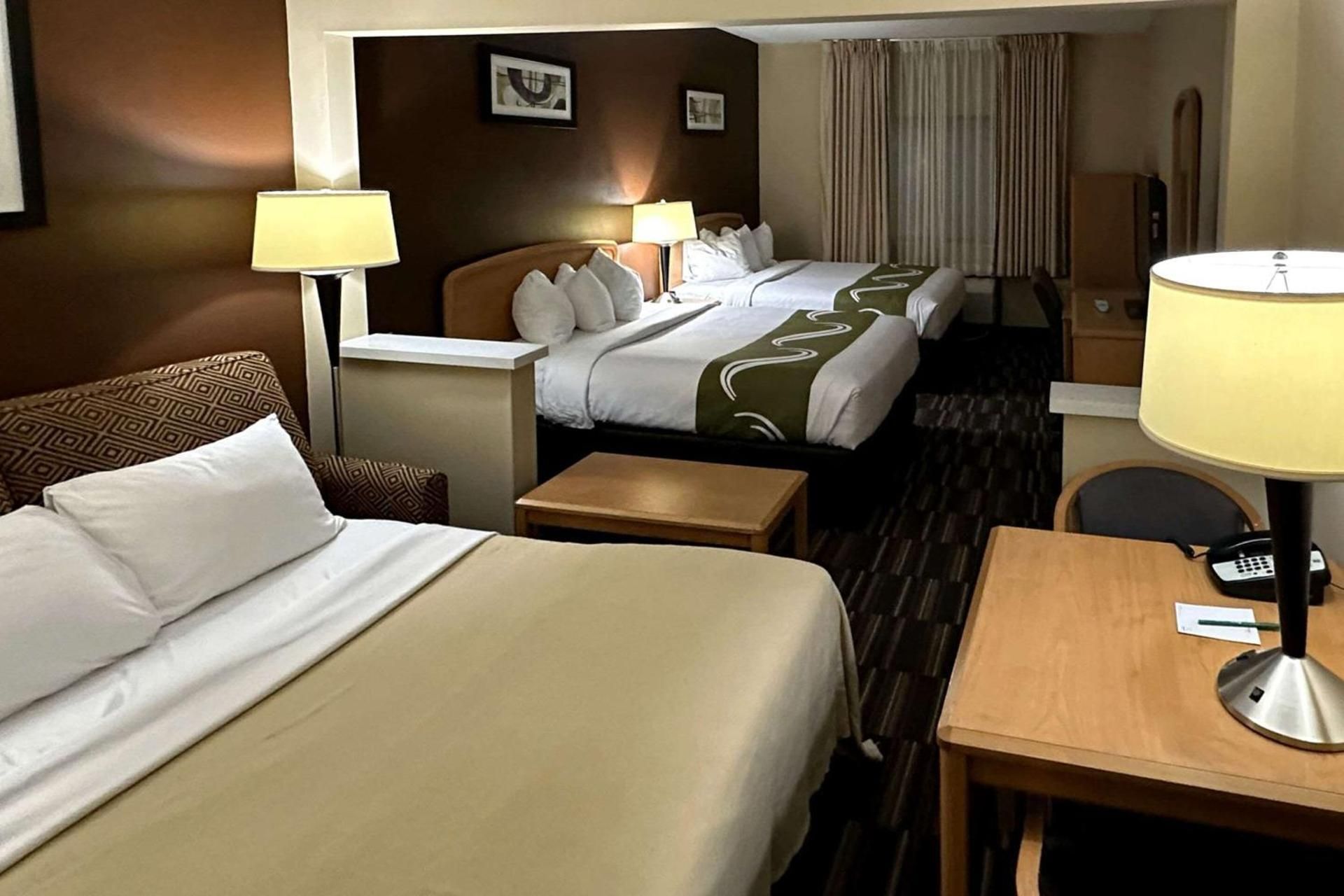 Queen Suite with Two Queen Beds and Sofabed - Non Smoking