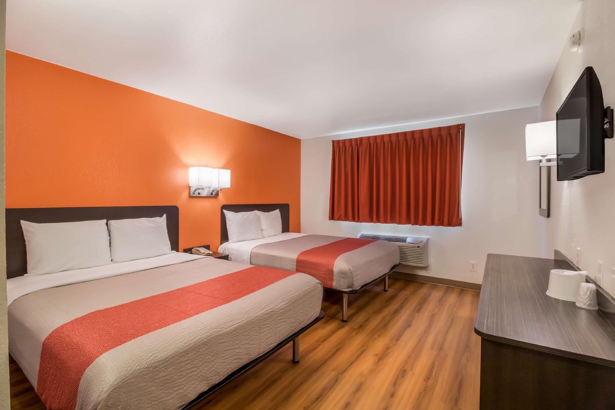 2 Queen Beds | Non-Smoking, Micfridge