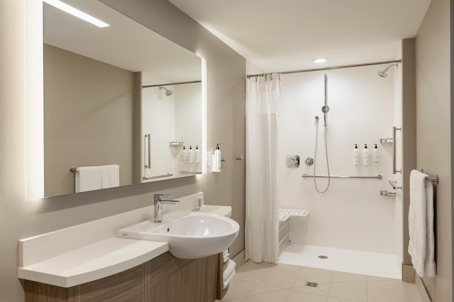 SpringHill Suites by Marriott Fargo Studio King Suite - Mobility/Hearing Accessible with Roll-In Shower 2