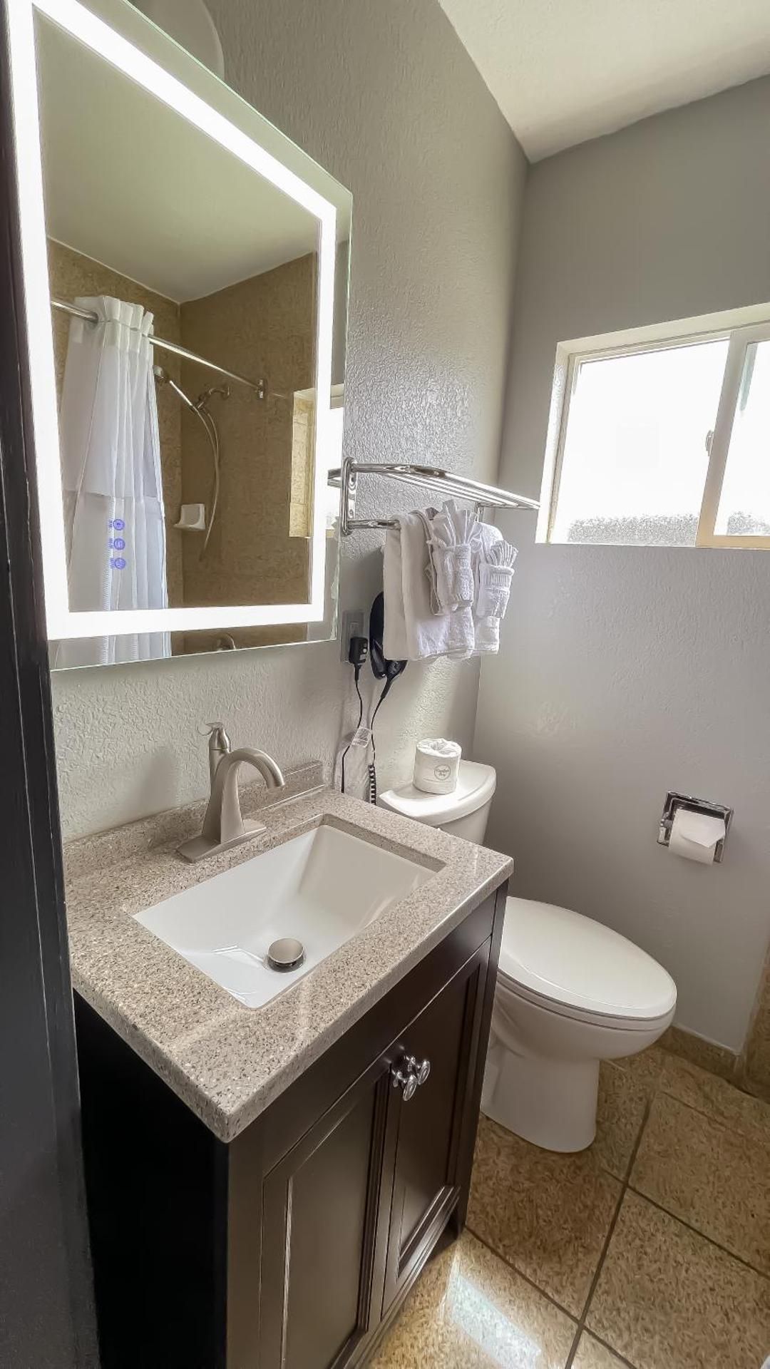 The Fremont Inn Suite 3