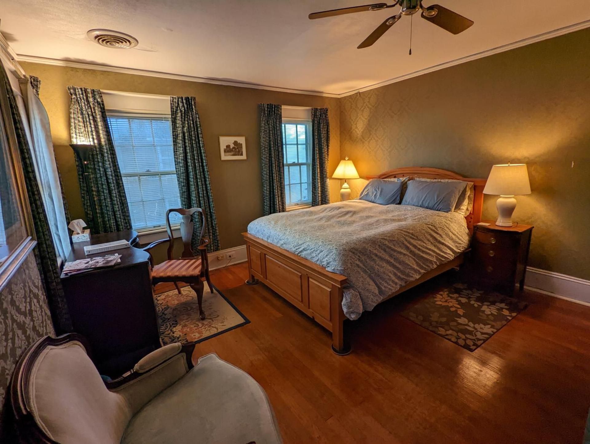 Deluxe Double Room with Bath