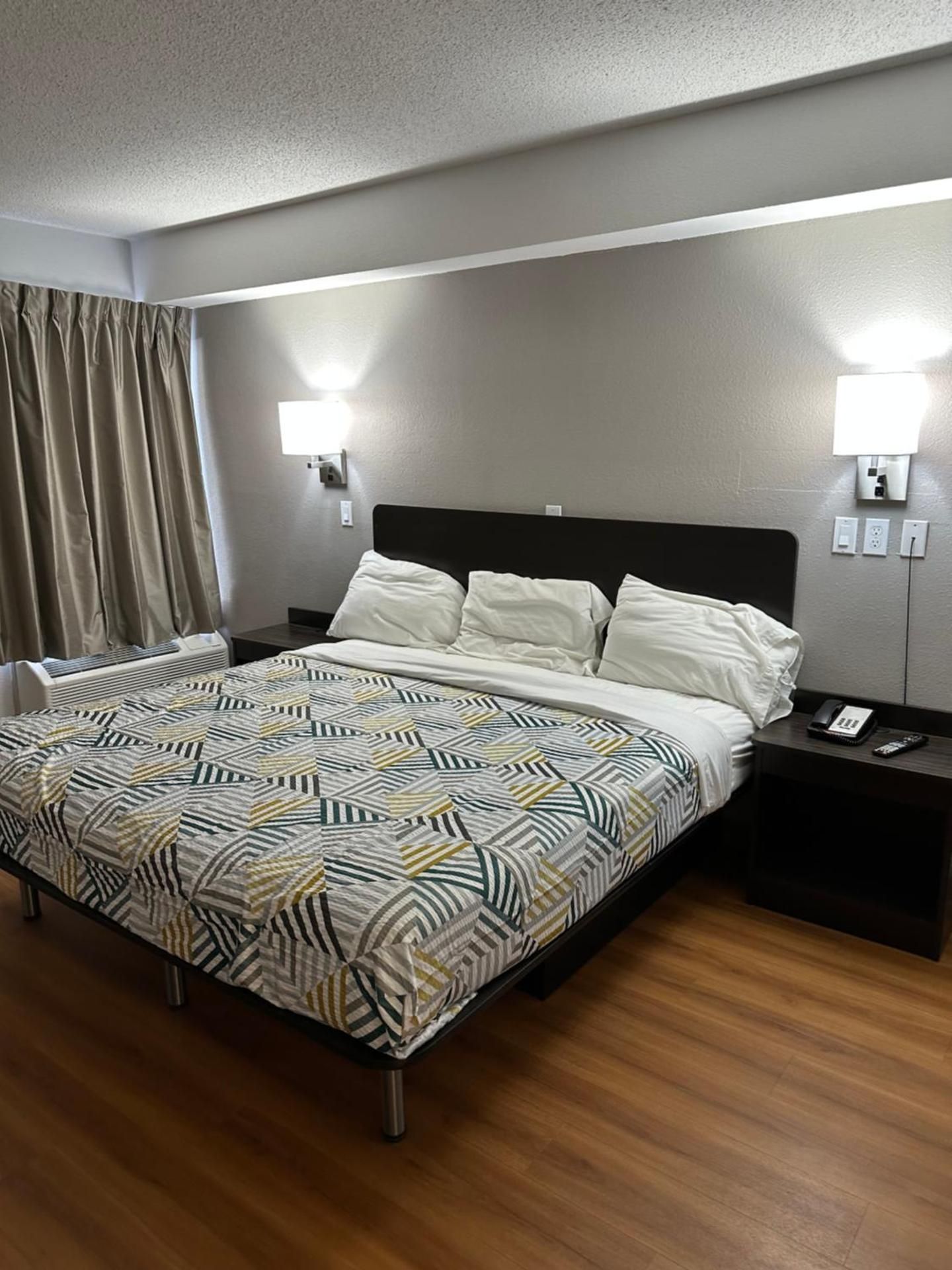 King Room with Roll-In Shower - Disability Access