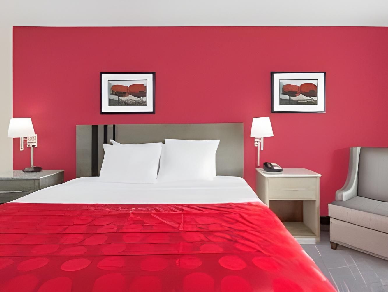 1 King Bed, Nonsmoking
