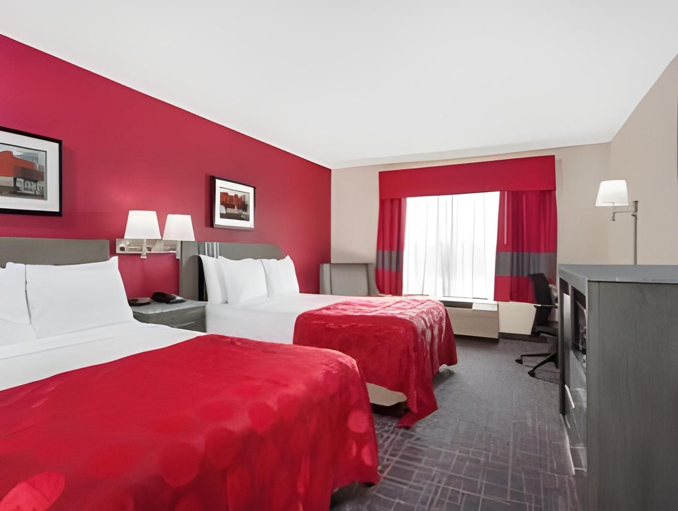 2 Double Beds, No Smoking