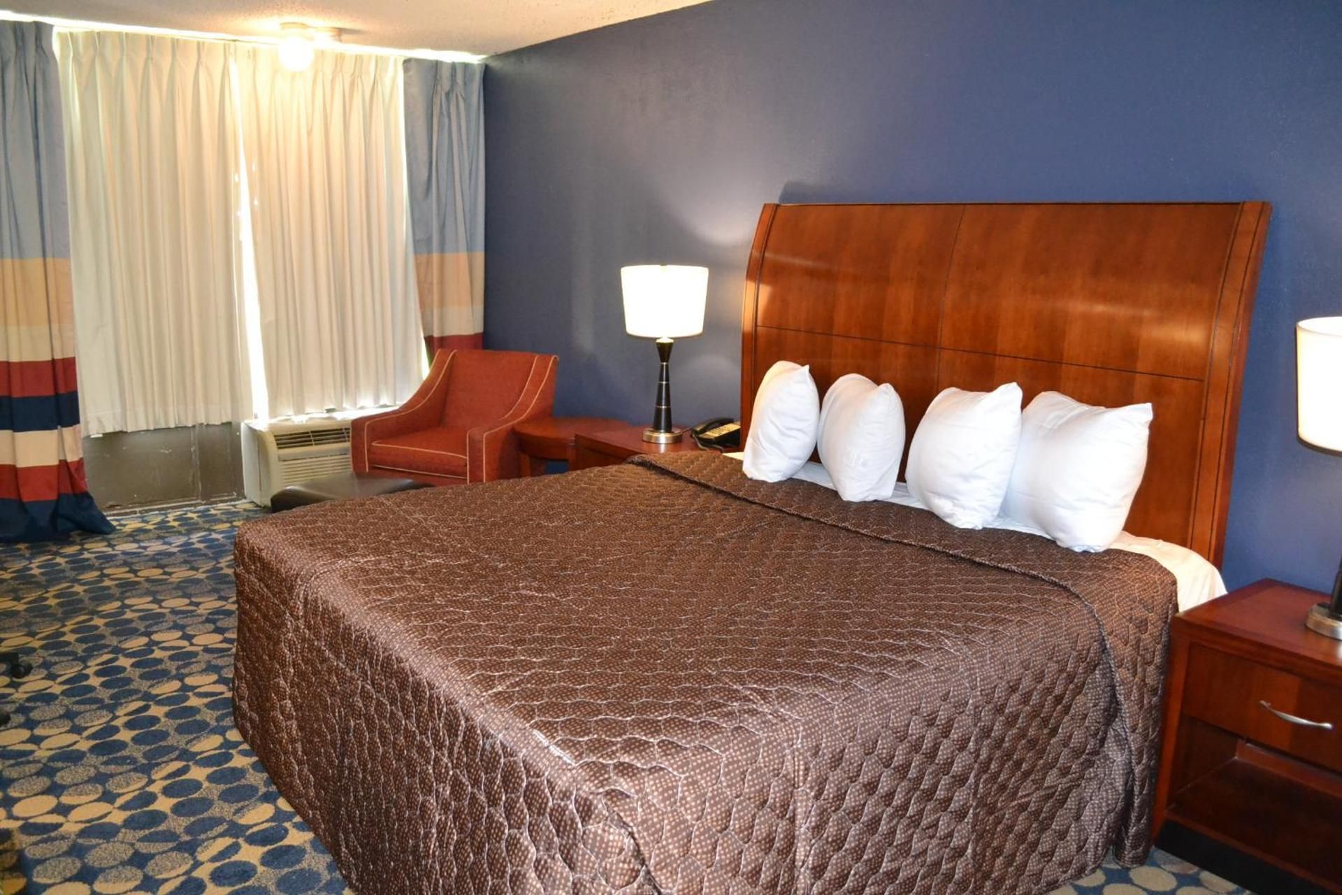 Deluxe King Room