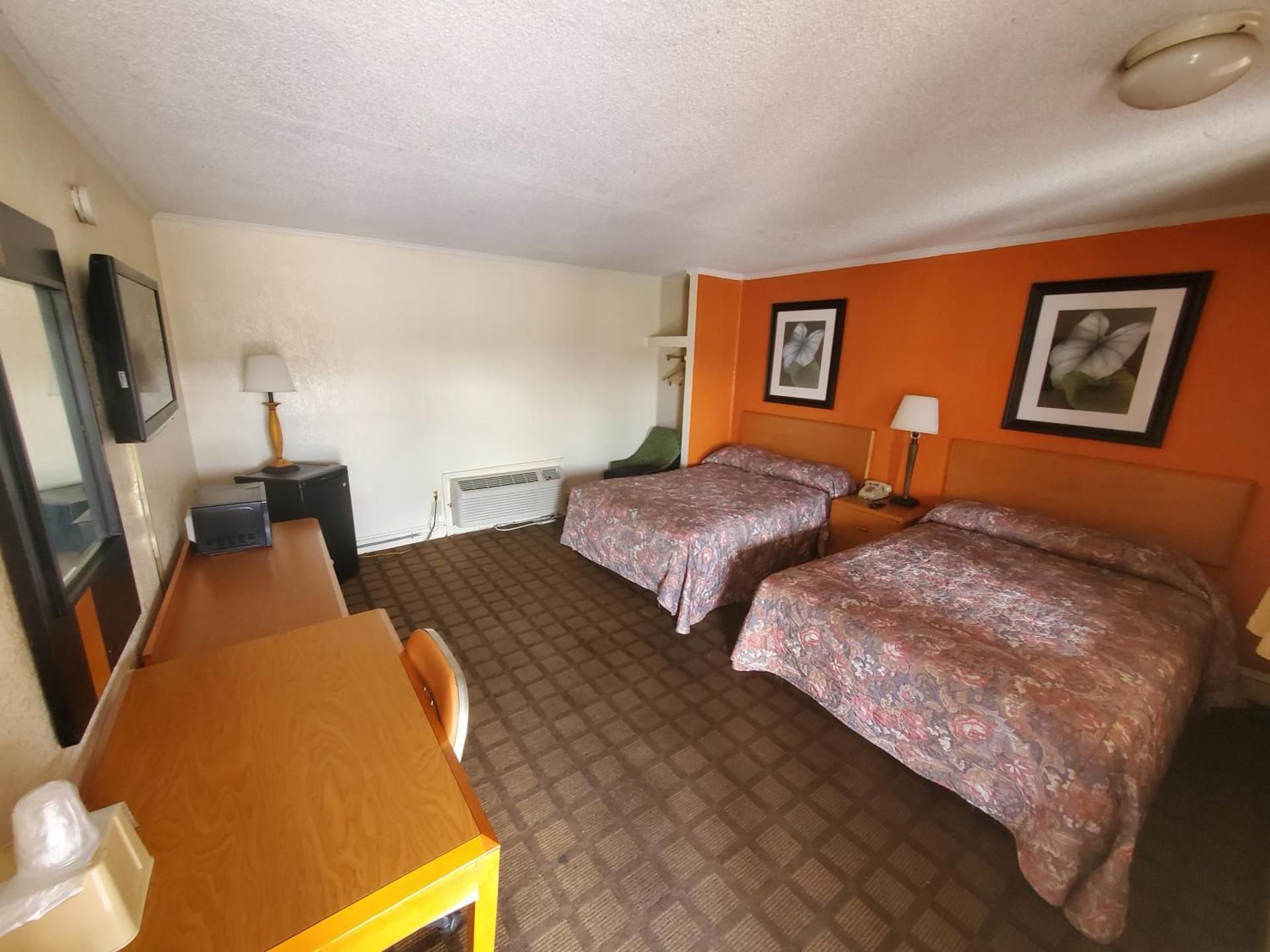 Double Room with Two Double Beds - Smoking