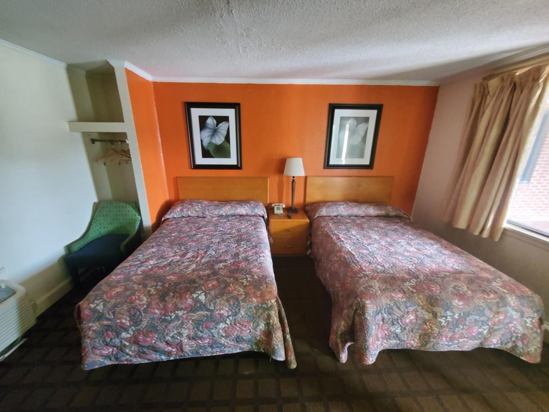 Double Room with Two Double Beds - Smoking