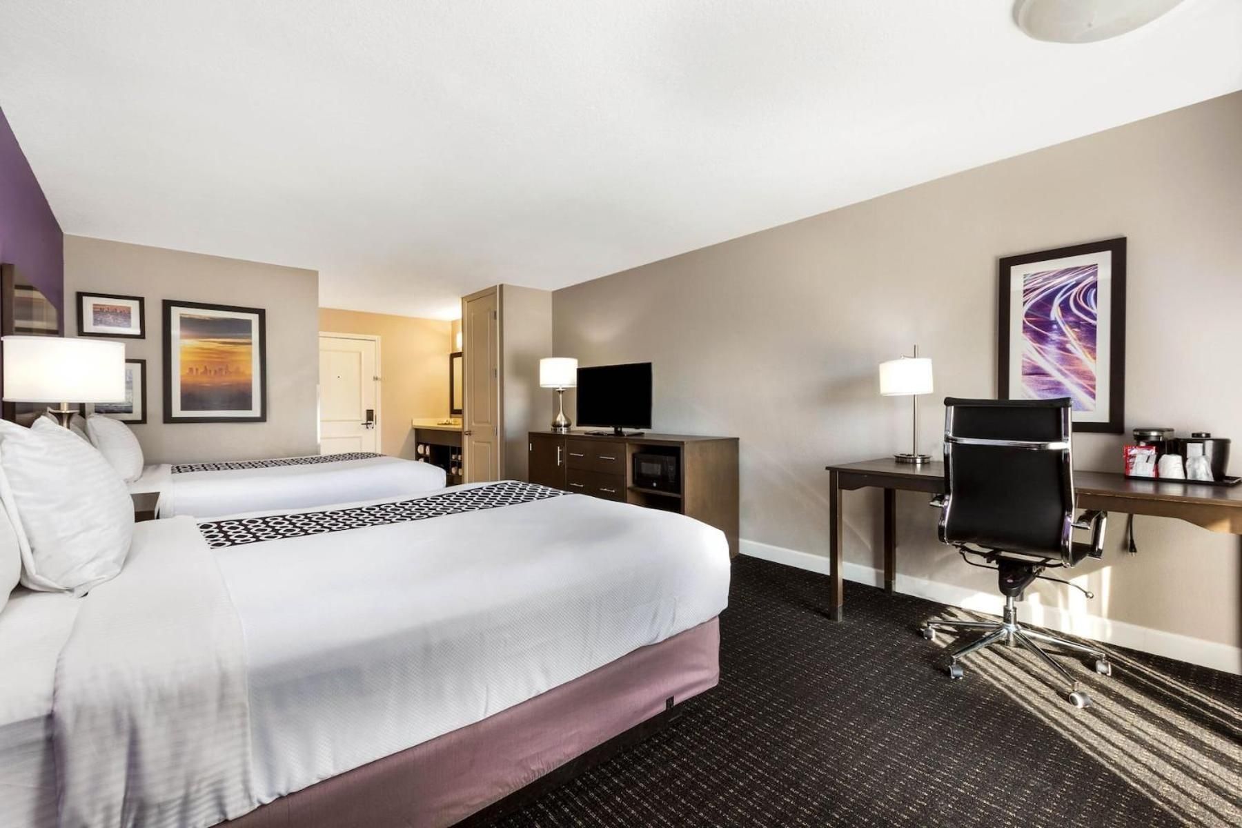 1 Queen Bed, Mobility Accessible Room, Non-Smoking
