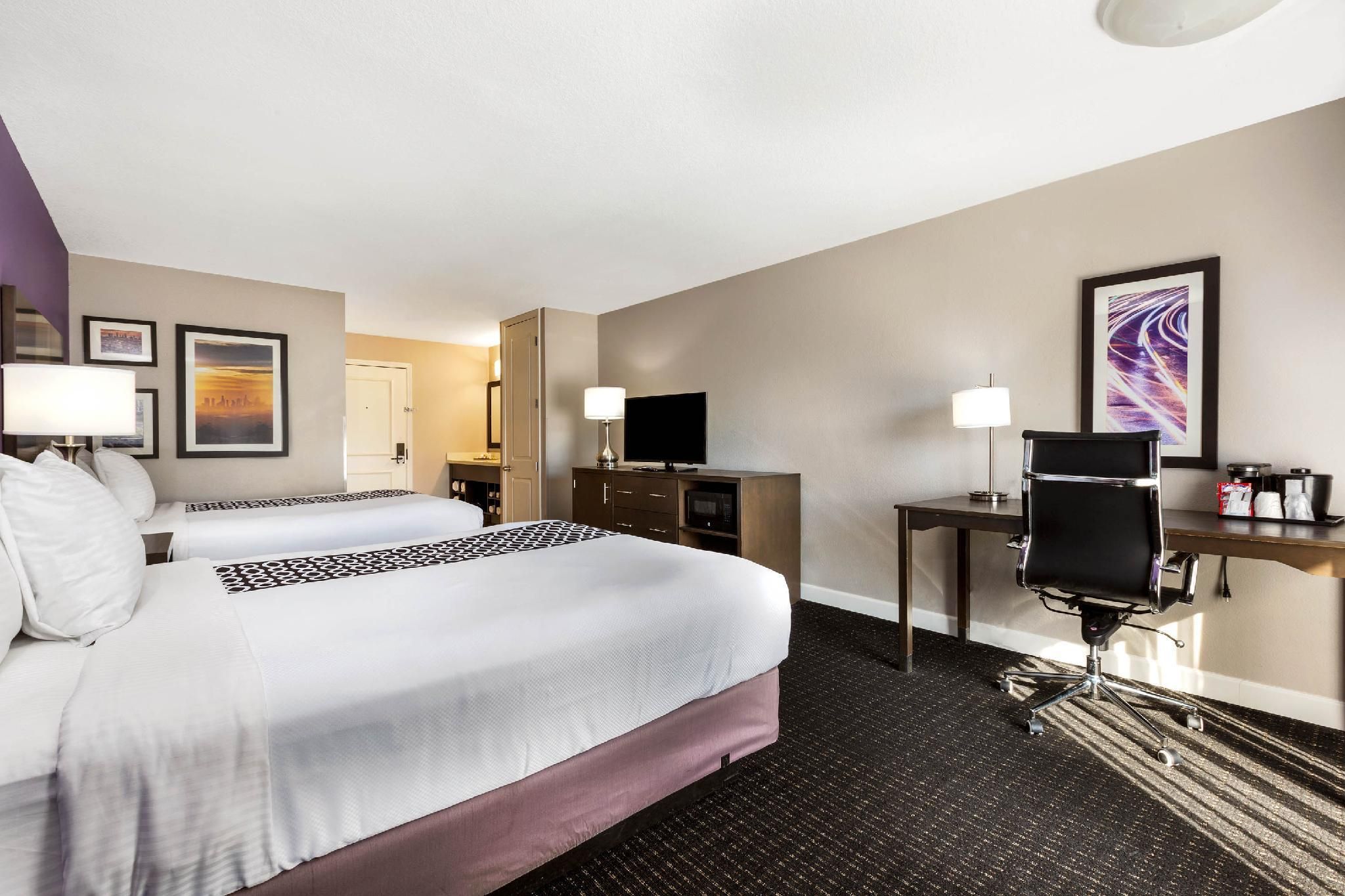 2 Queen Beds, Ground Floor, Non-Smoking